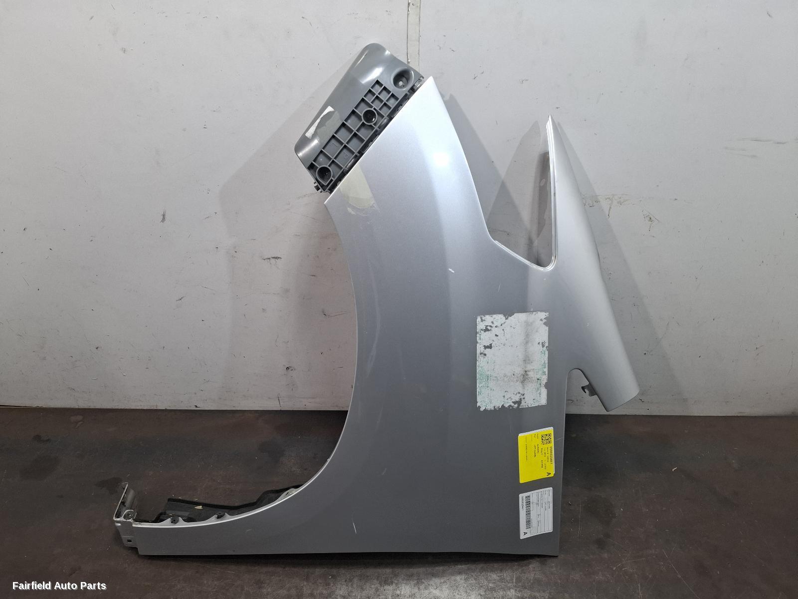 2008-2015 Toyota Alphard Left Guard