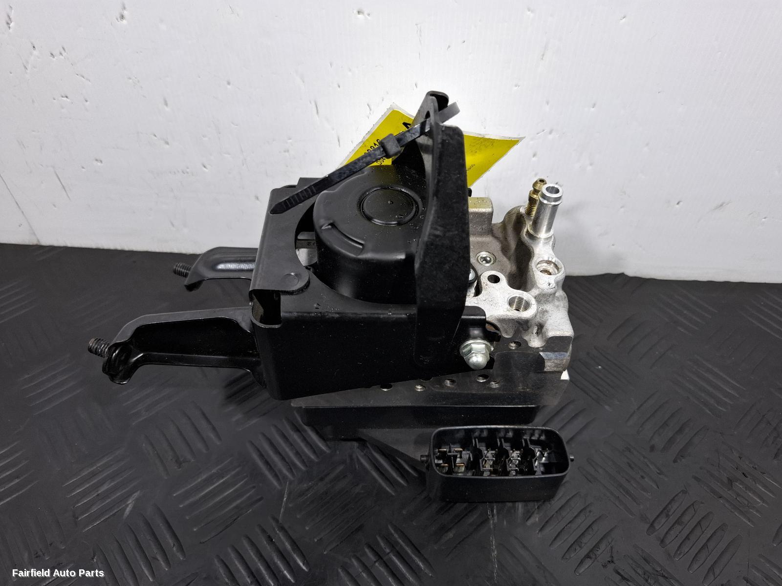 1998-2005 Lexus Is200/is300 Abs Pump Modulator