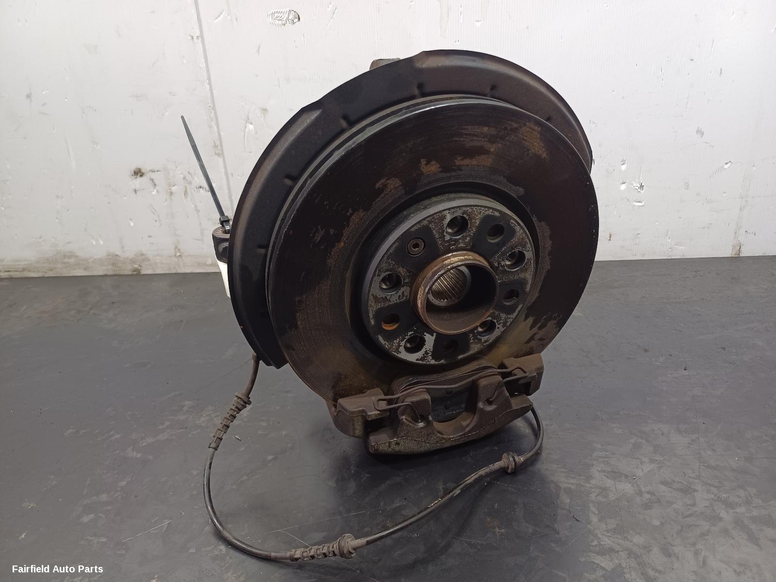 2017 Fiat 500x Left Front Hub Assembly