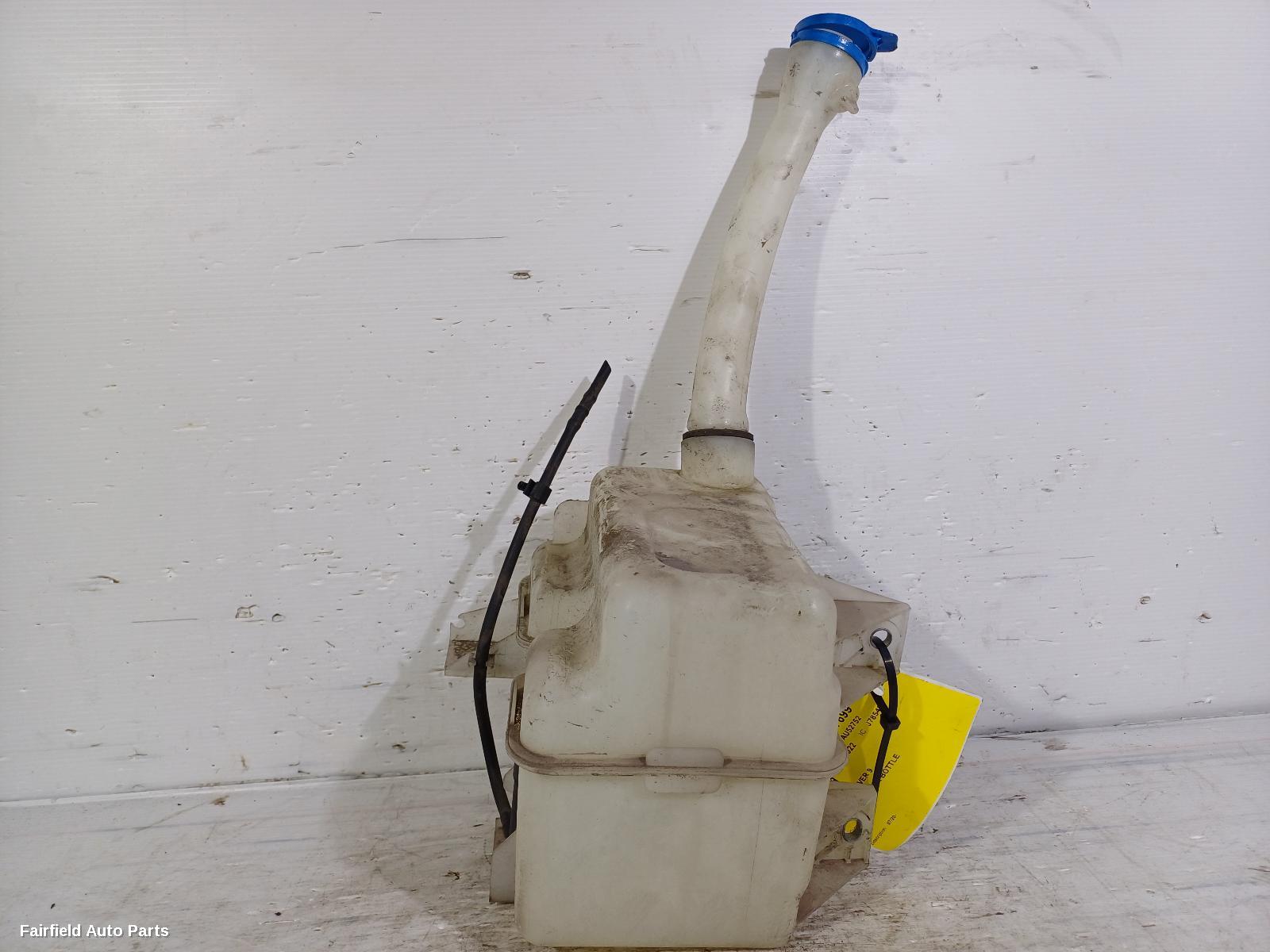 2020-2026 Ldv Deliver 9 Washer Bottle