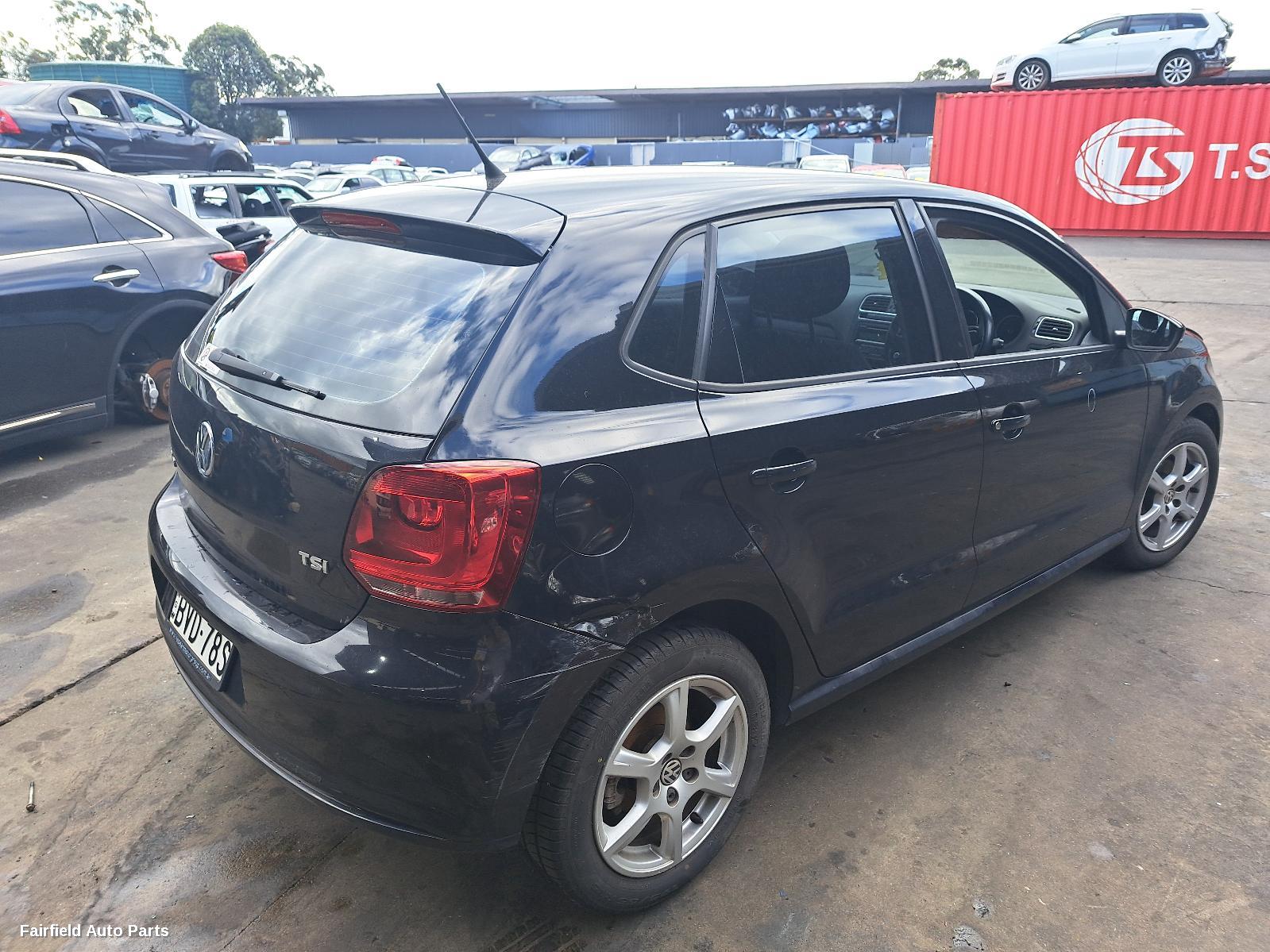 2010-2014 Volkswagen Polo Left Door Mirror