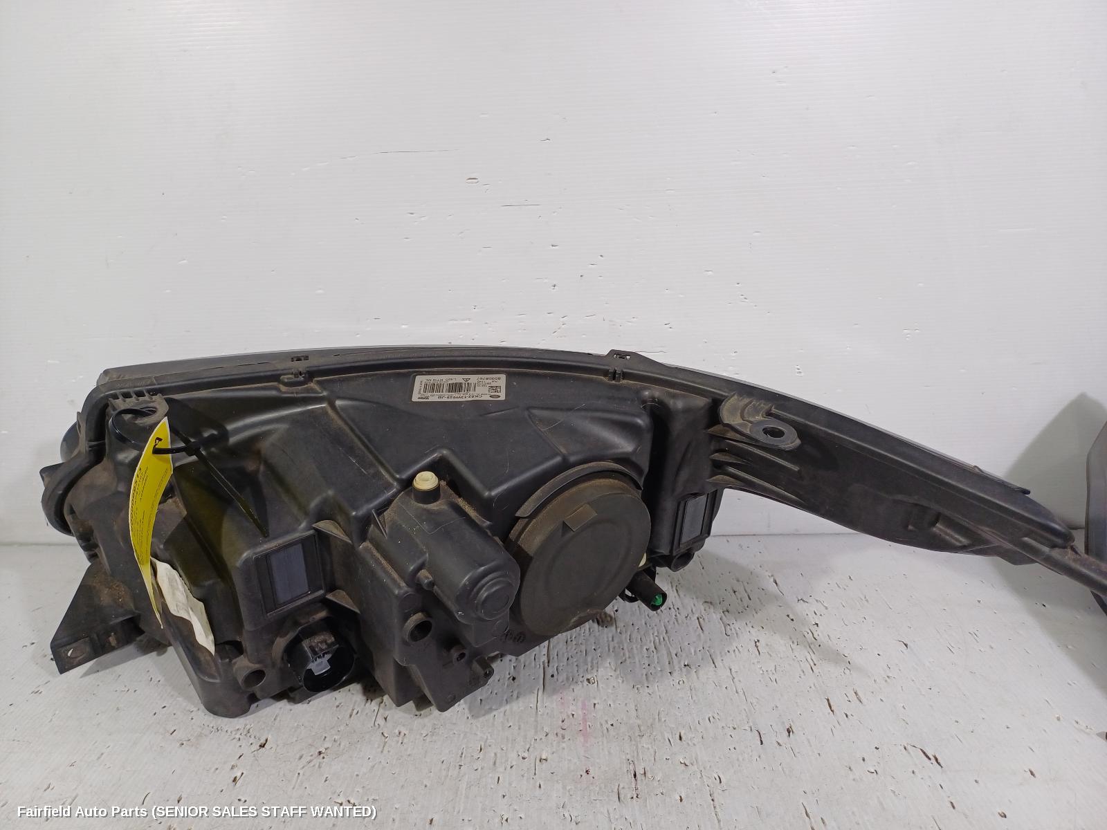 2015 Land Rover Rangerover Right Headlamp