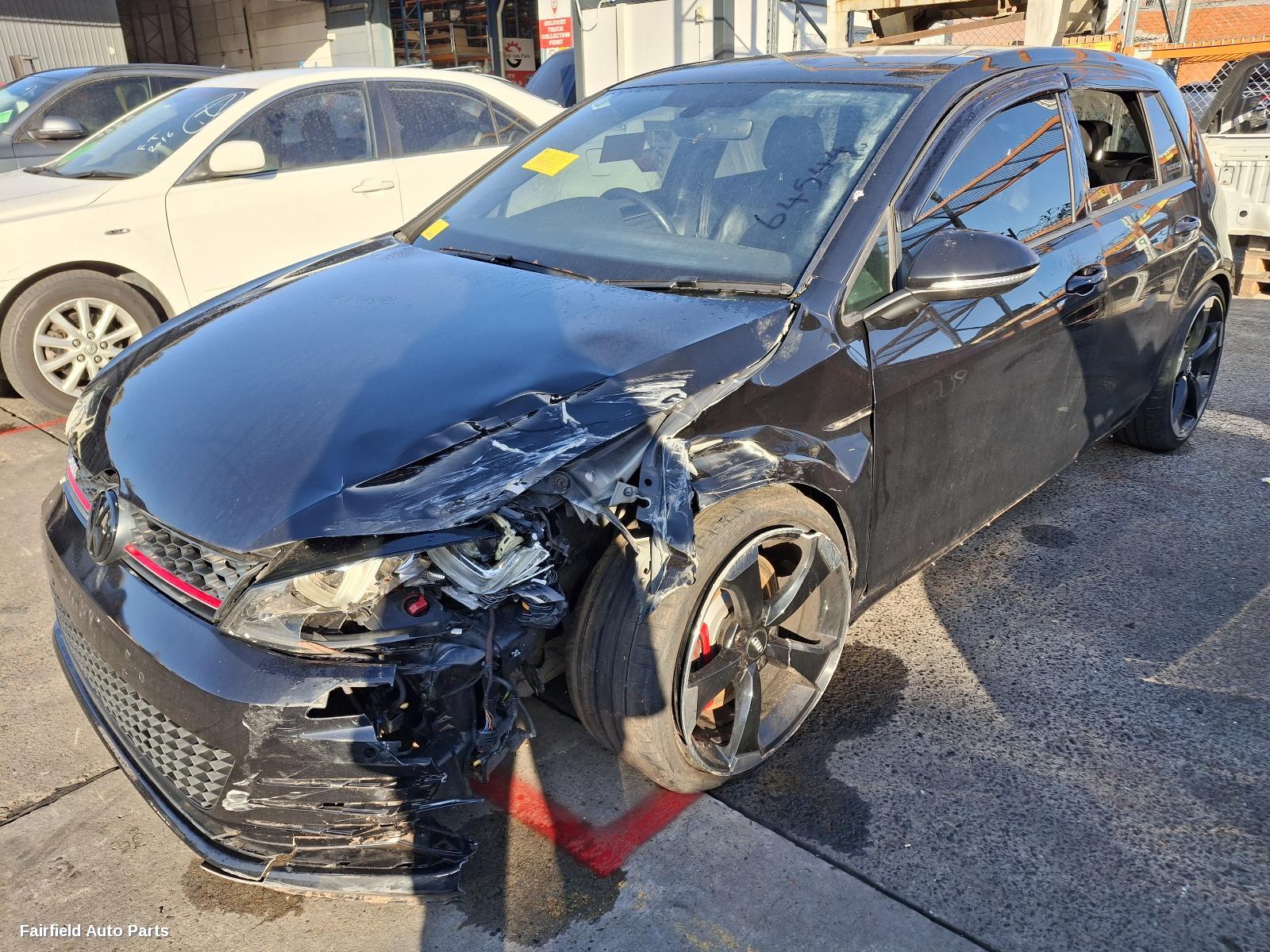 2016 Volkswagen Golf Right Driveshaft