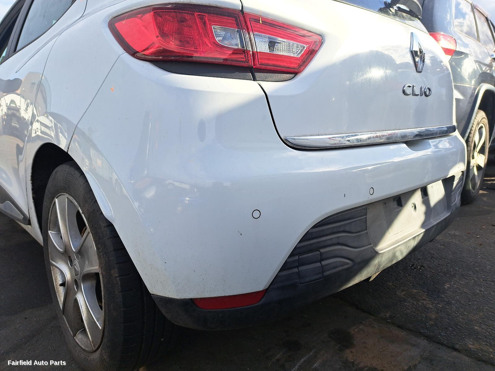 2017 Renault Clio Left Door Mirror