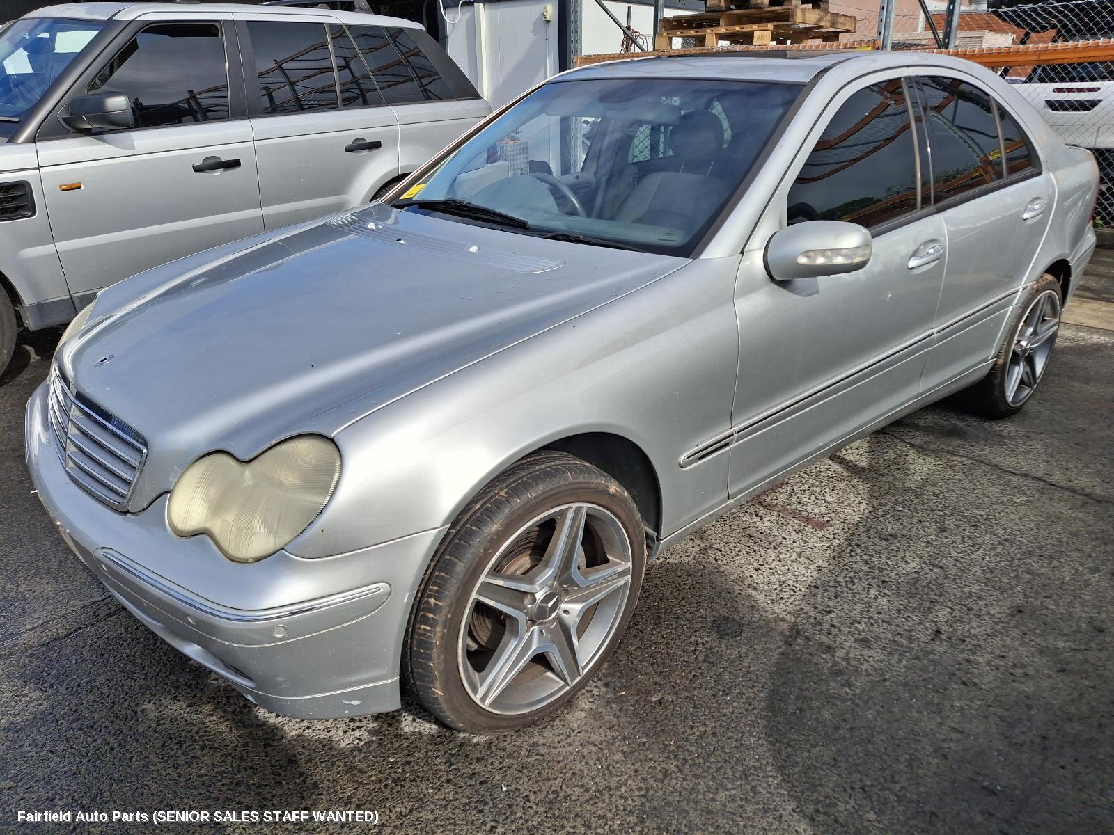 2001 Mercedes C Class Right Headlamp