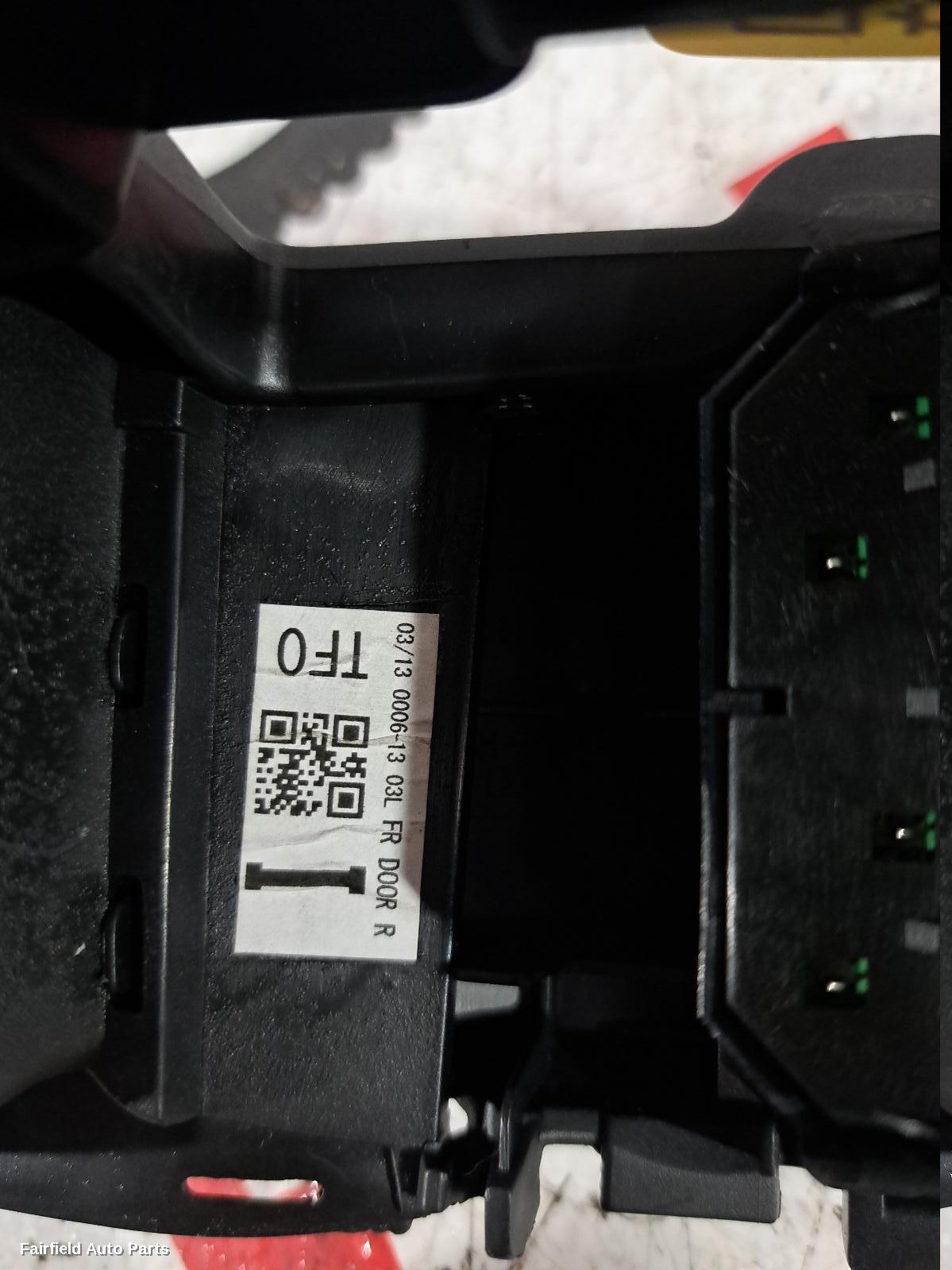 2011-2014 Honda Jazz Pwr Dr Wind Switch