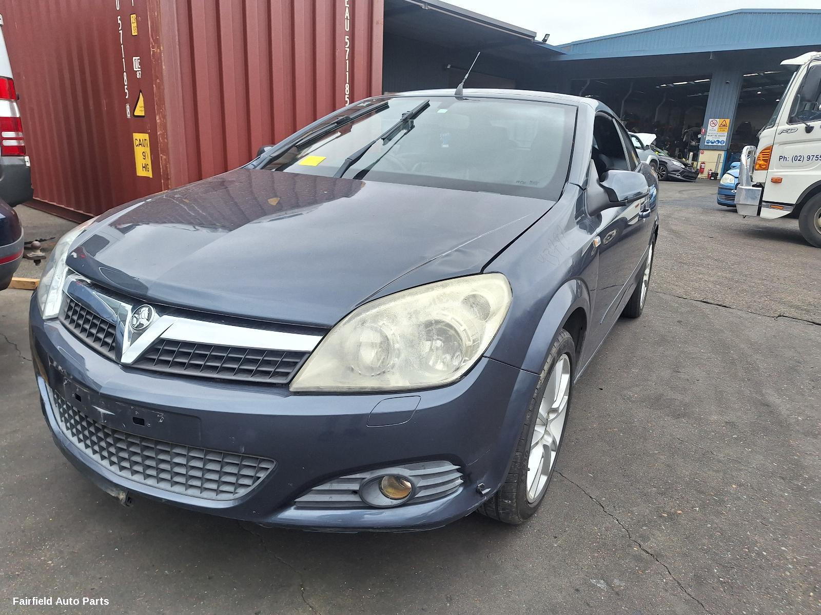 2007 Holden Astra Left Door Mirror