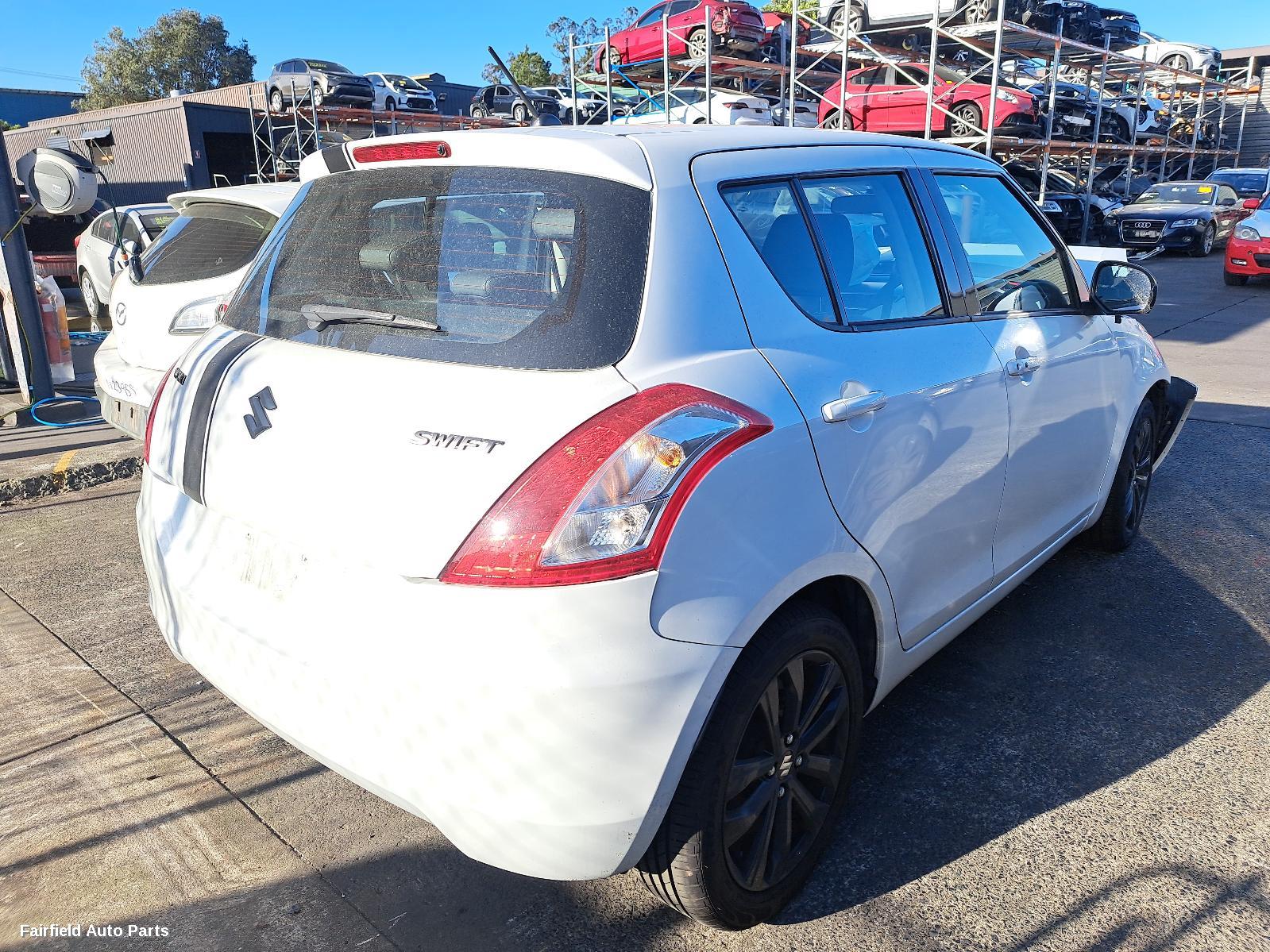 2015 Suzuki Swift Left Rear Door Sliding