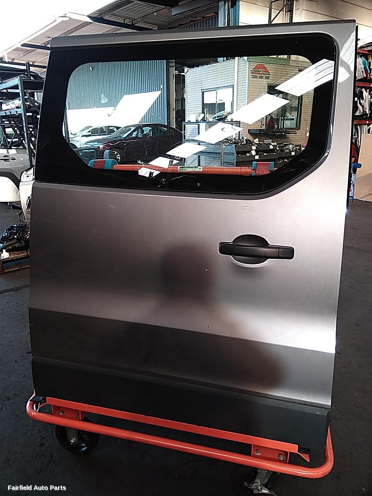 2018 Renault Trafic Right Rear Door Sliding