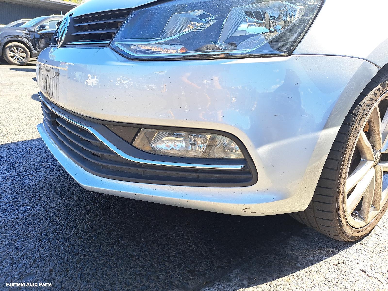 2015 Volkswagen Polo Right Rear Door Sliding