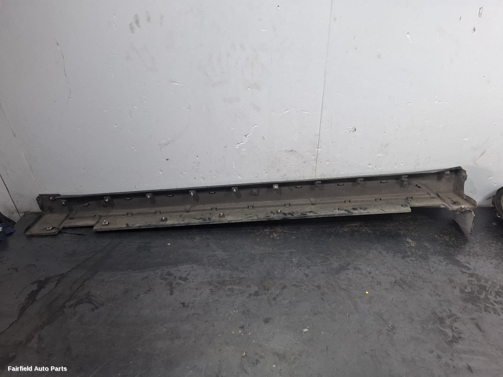 2015-2021 Hyundai Tucson Side Step Skirt