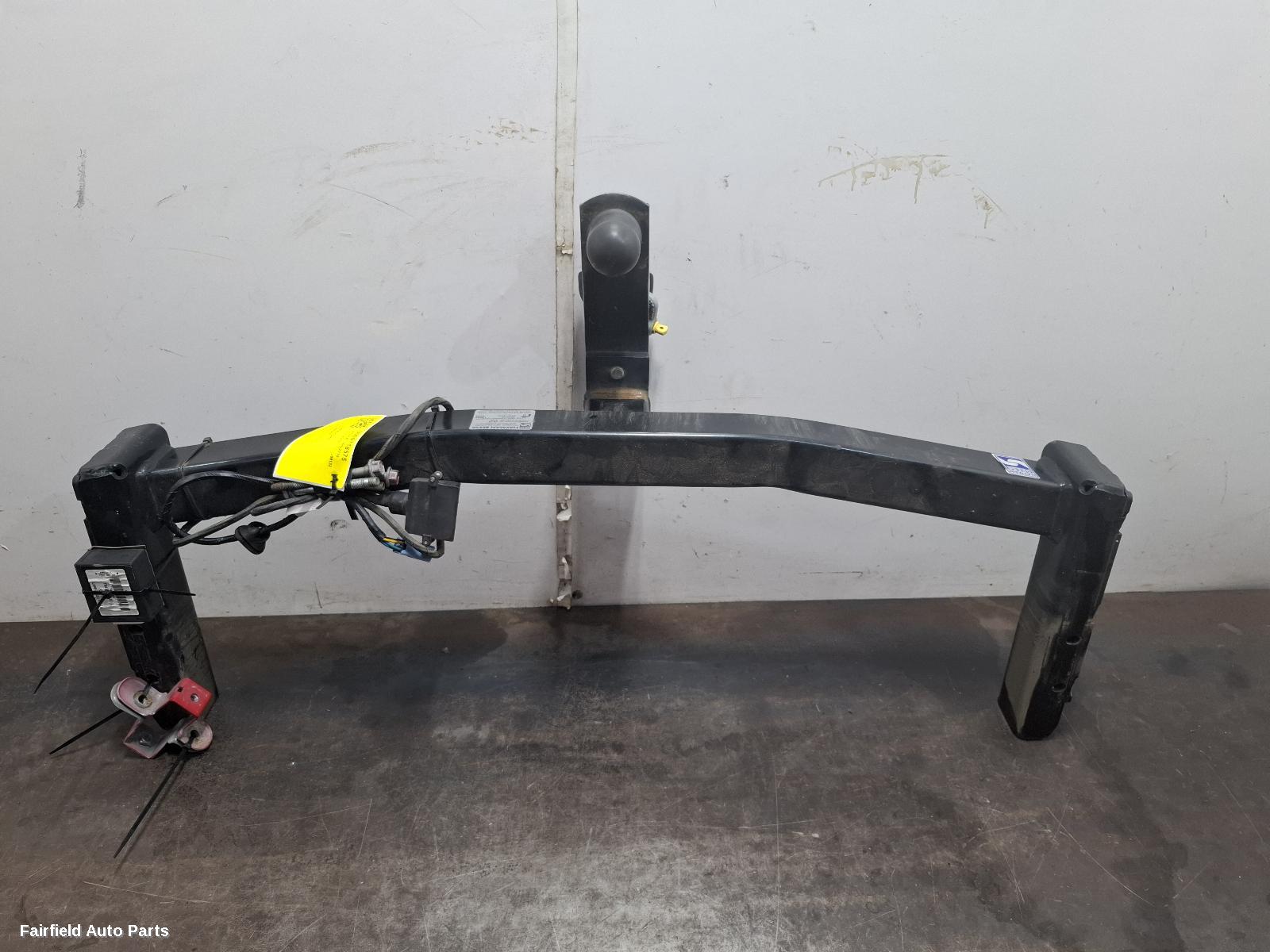 2006-2013 Holden Commodore Towbar