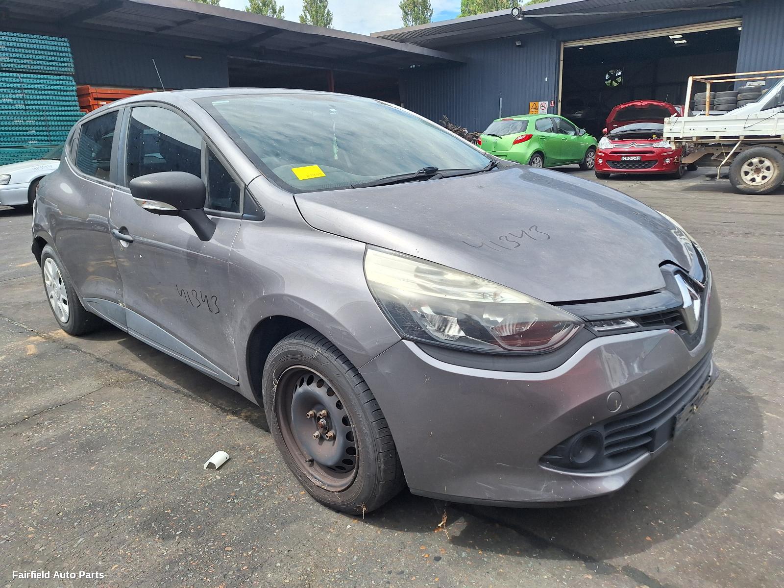 2015 Renault Clio Right Taillight