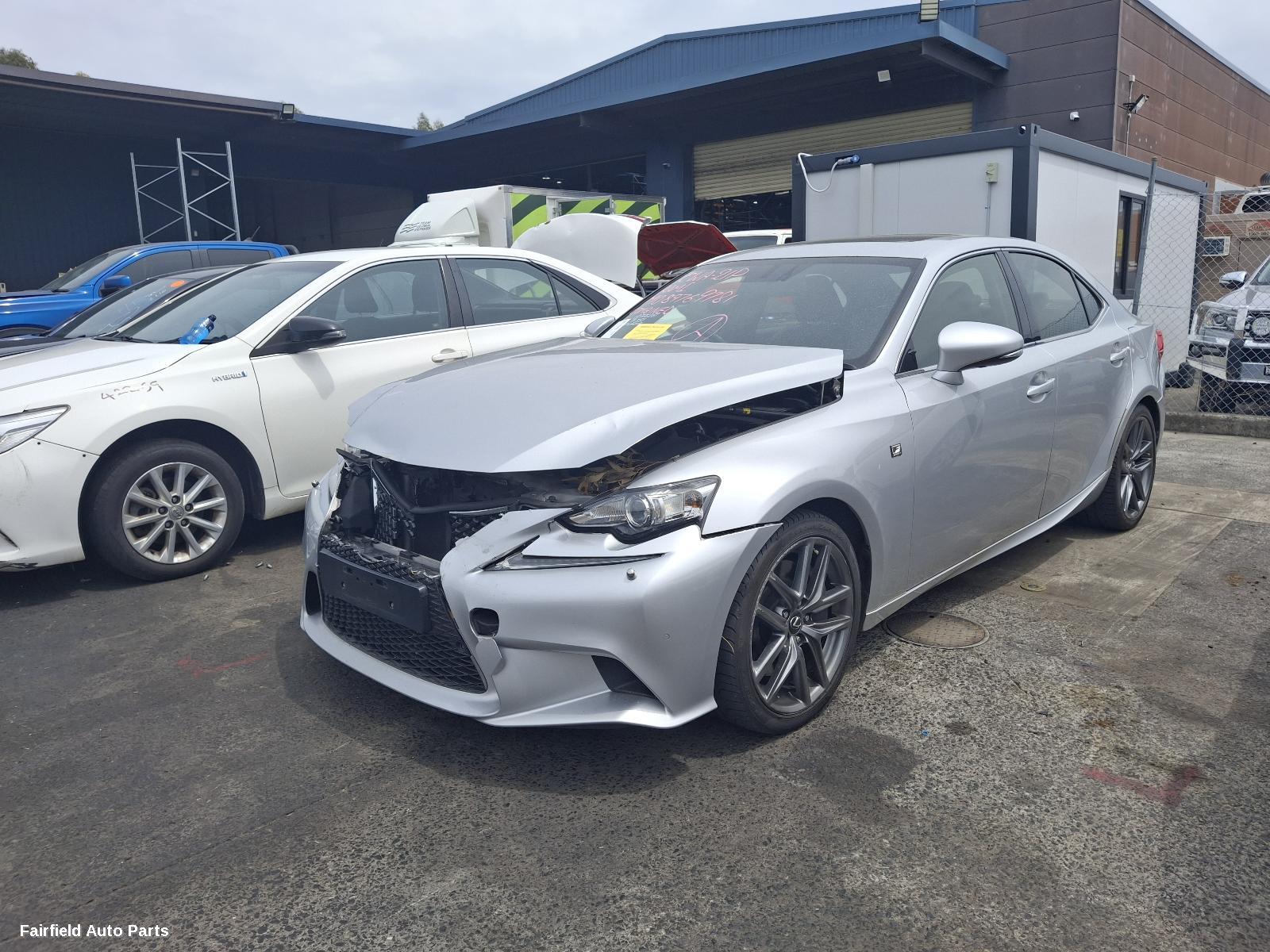 2014 Lexus Is Series Right Rear Door Sliding