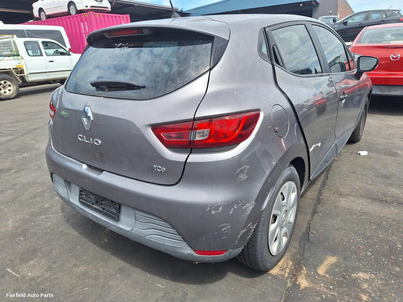 2015 Renault Clio Right Door Mirror