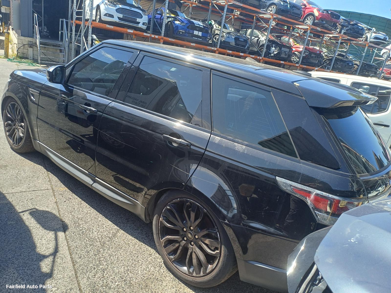 2014 Land Rover Rangerover Sport Left Guard Liner