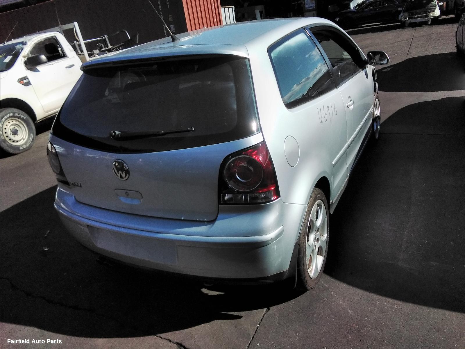 2005-2010 Volkswagen Polo Left Indicator Fog Side