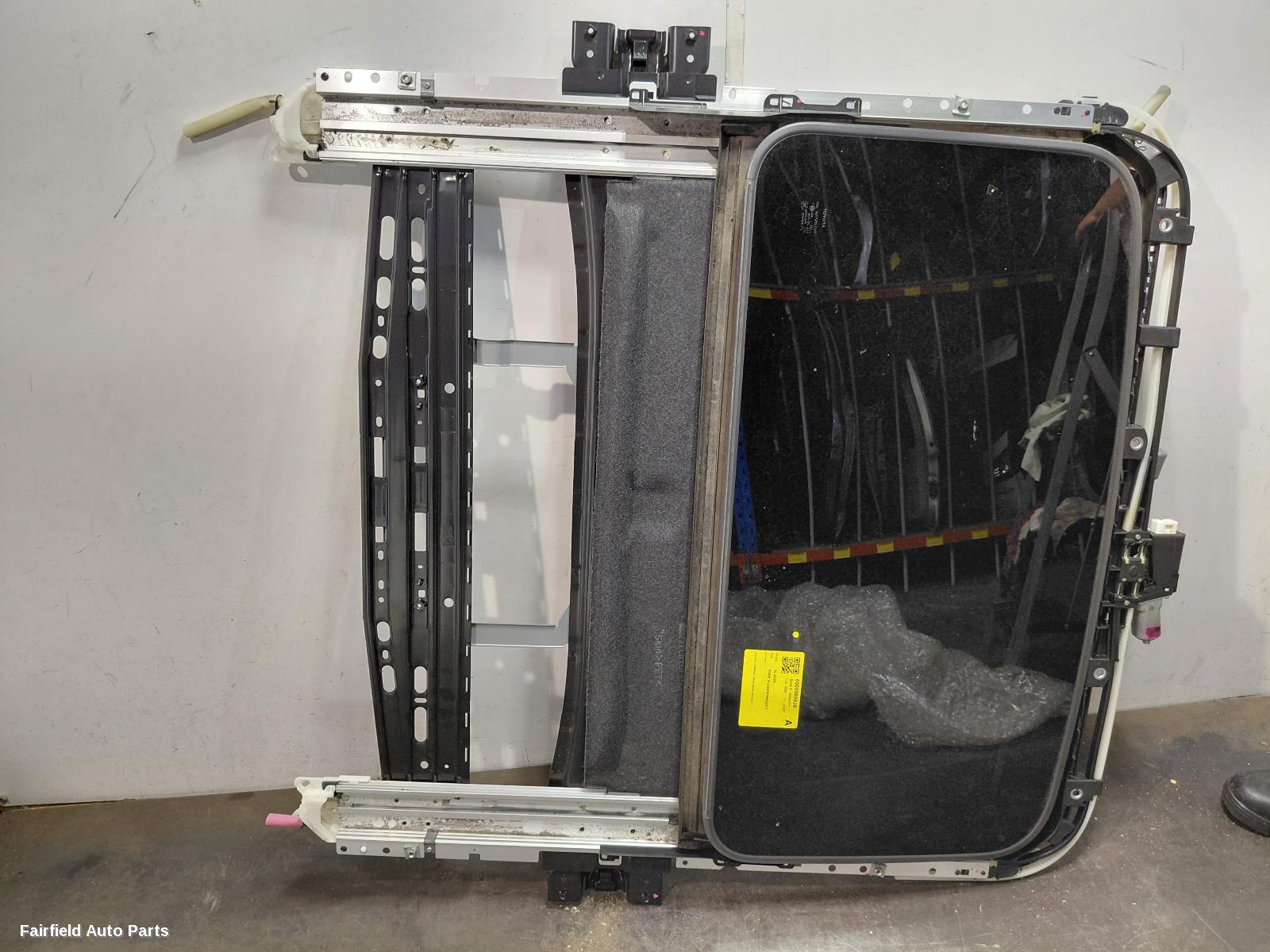 2007-2014 Toyota Kluger Roof Glass Sunroof T