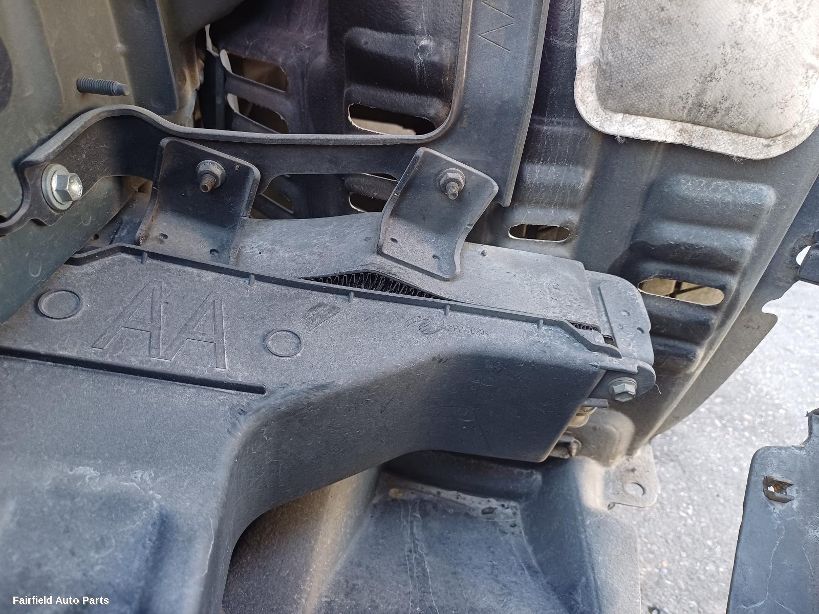 2015 Toyota Kluger Console