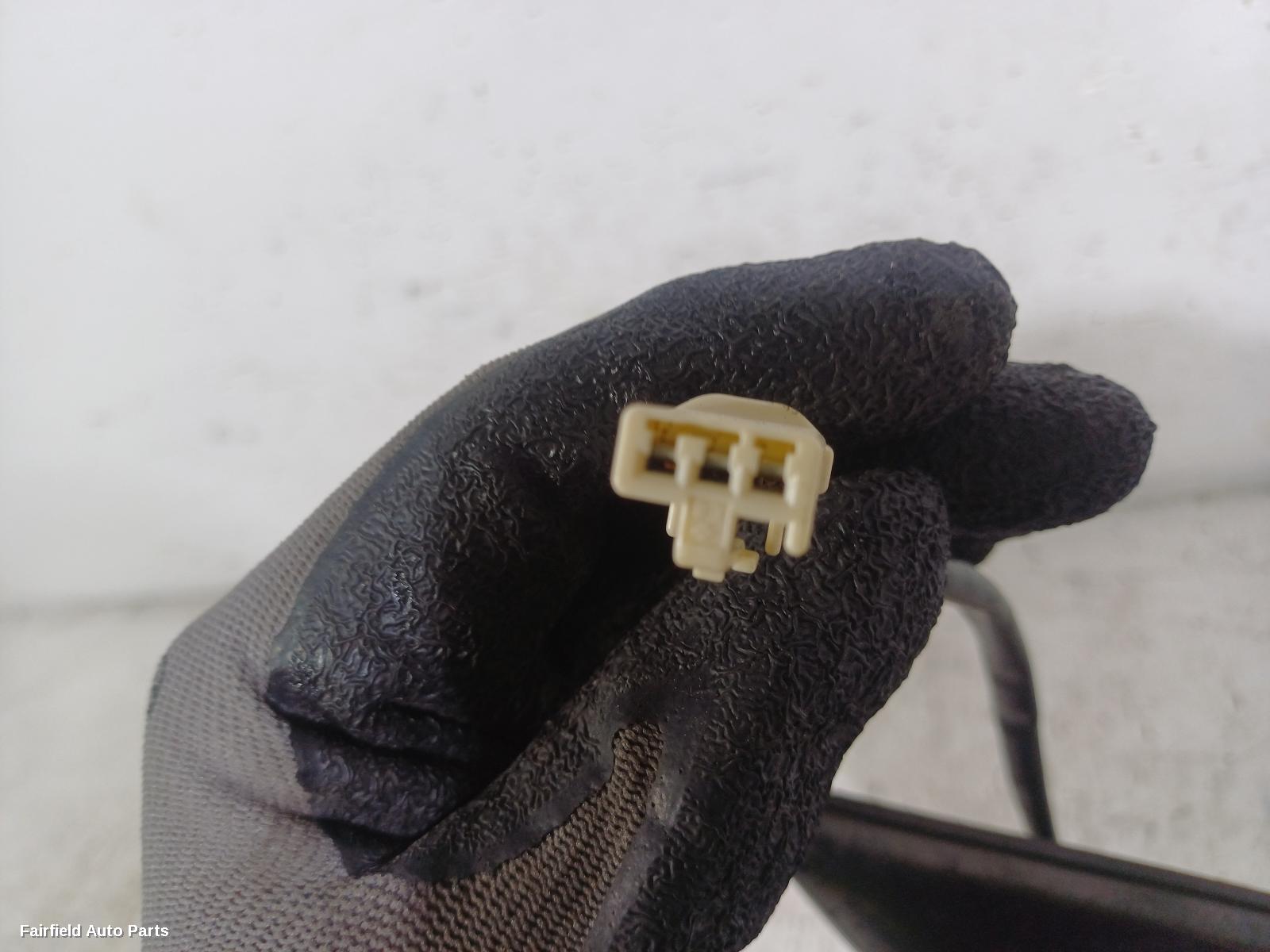 2000-2005 Toyota Avalon Right Door Mirror