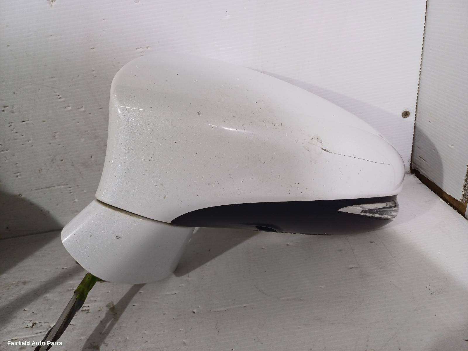 2011 Lexus Ct200h Left Door Mirror