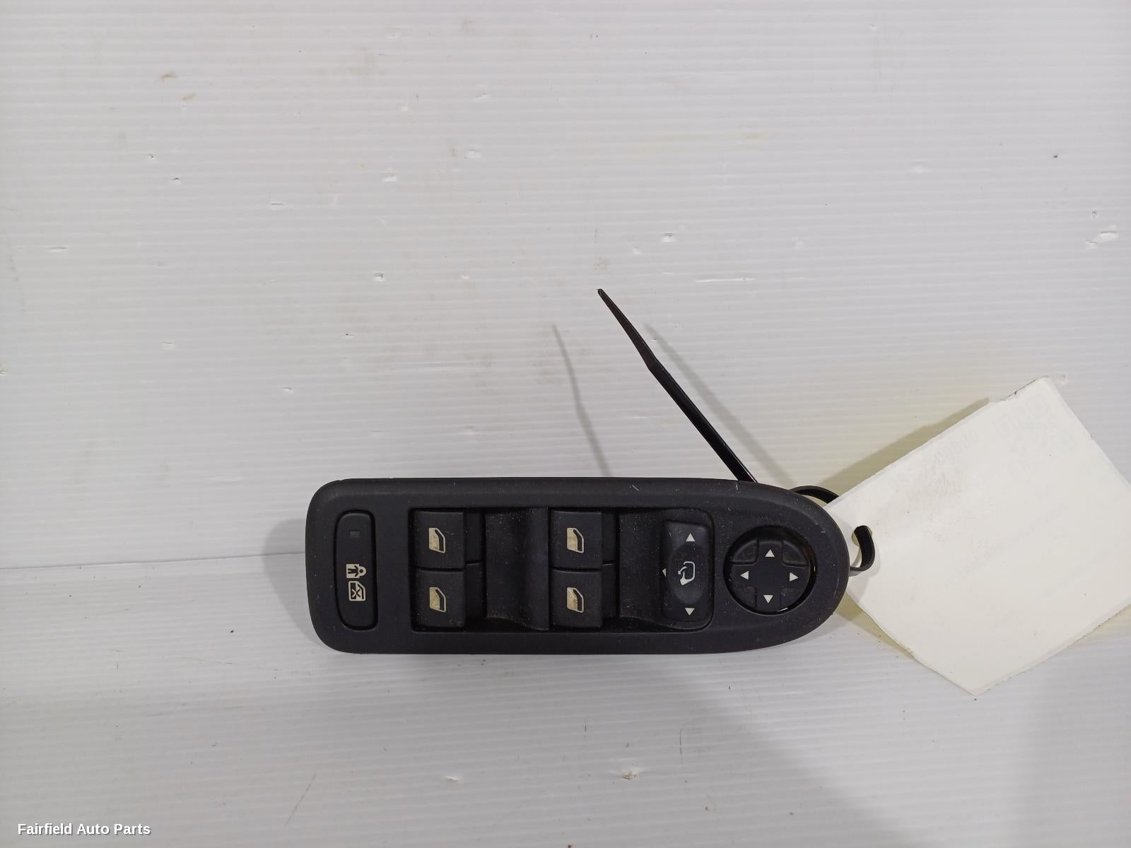 2011-2017 Peugeot 508 Pwr Dr Wind Switch