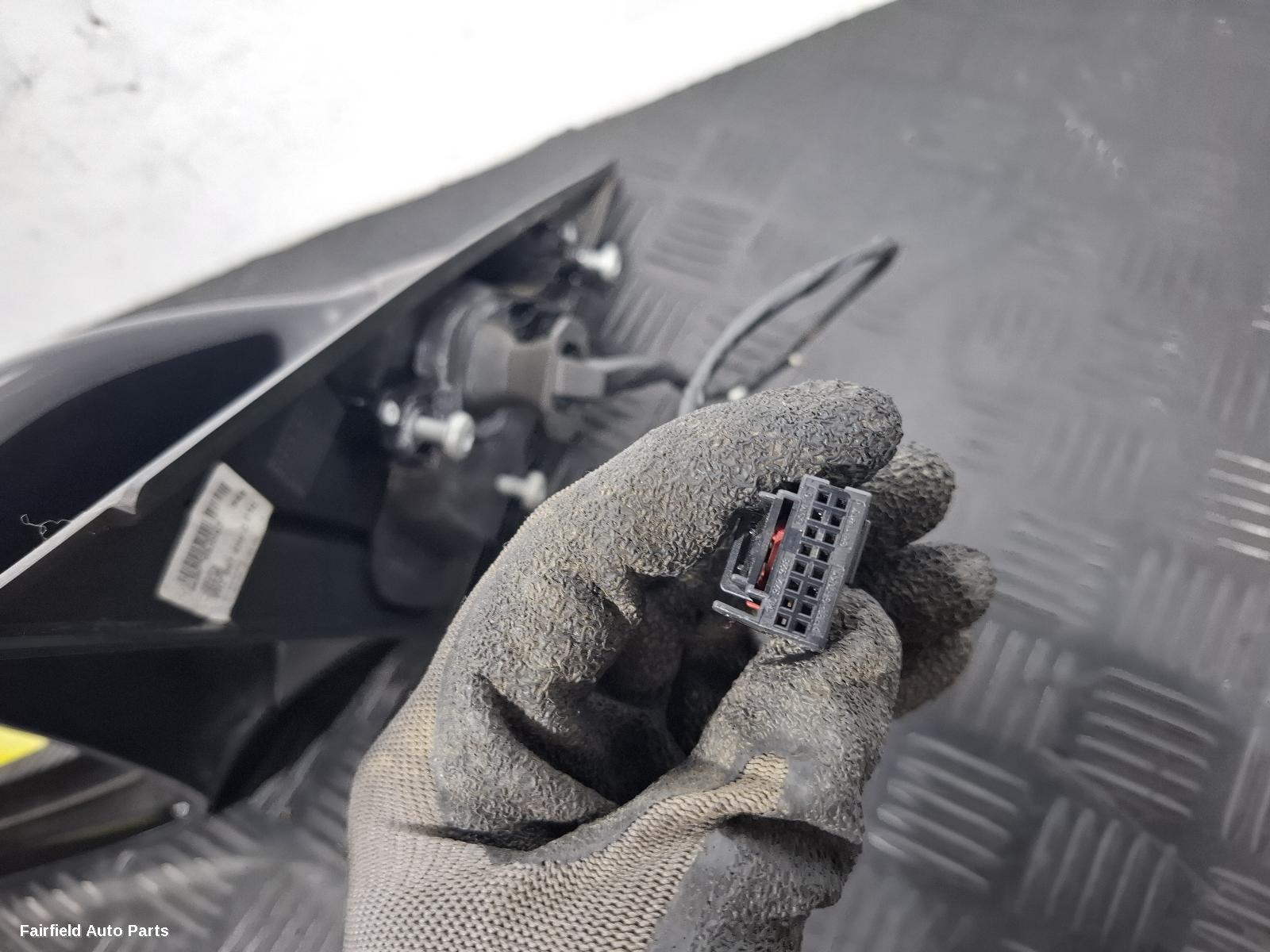 2008-2014 Audi Q5 Left Door Mirror