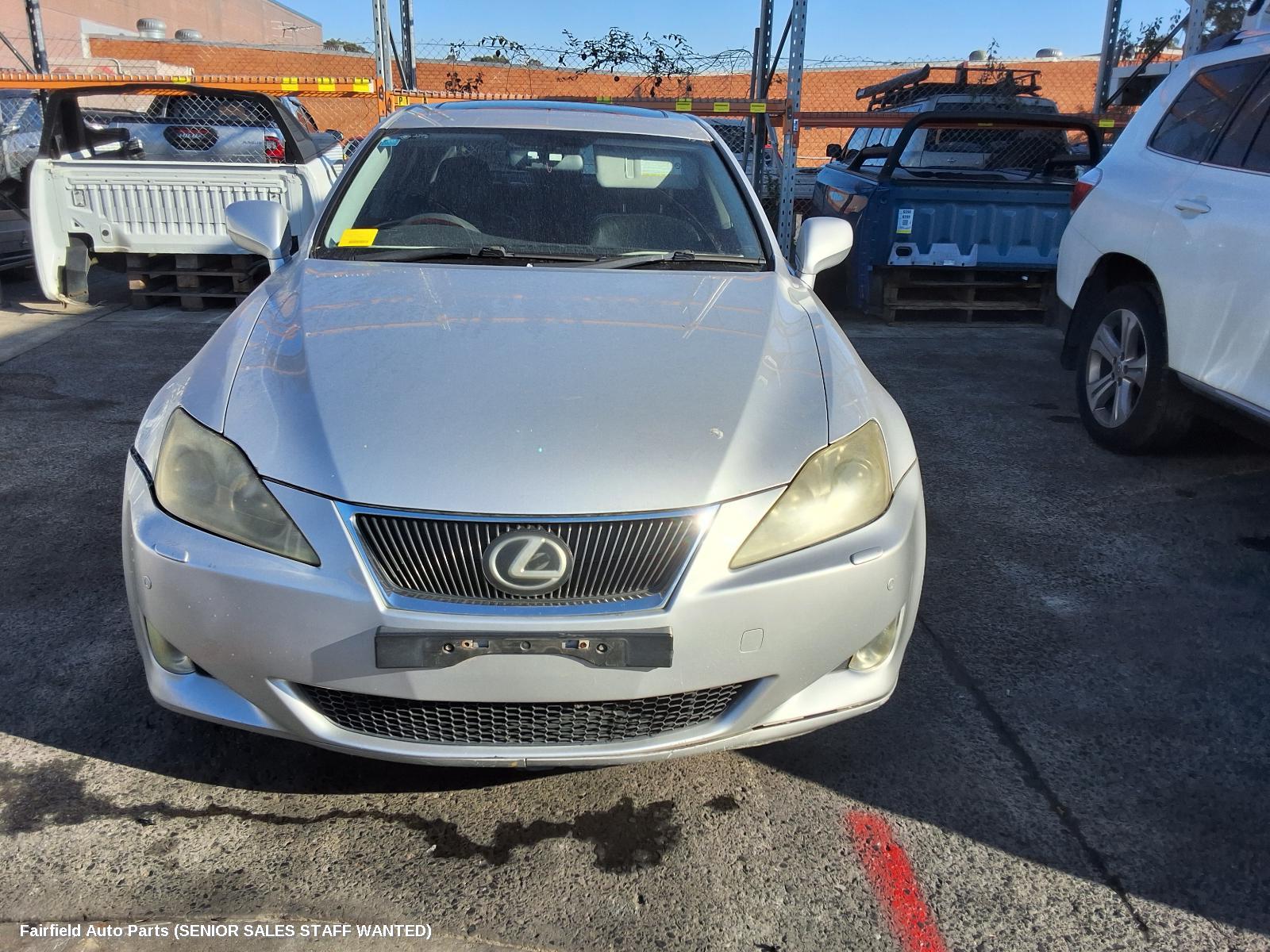 2006 Lexus Is250/is250c Right Taillight