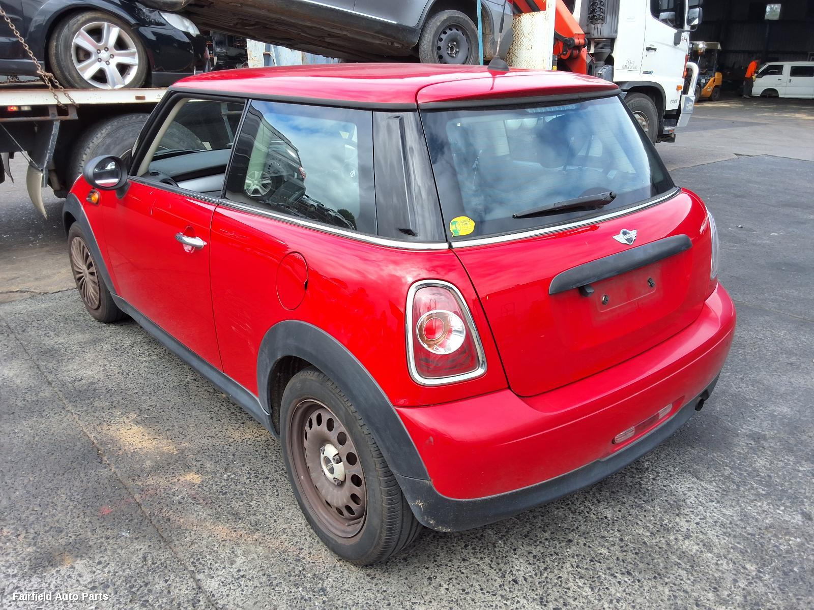 2012 Mini Cooper Right Guard