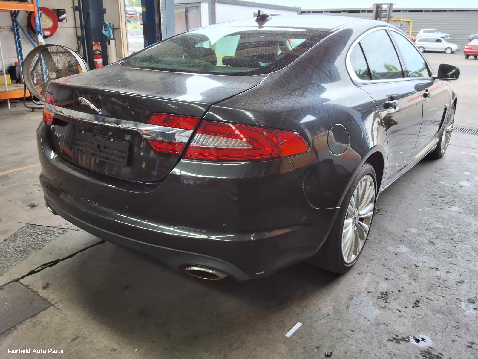 2013 Jaguar Xf Left Headlamp