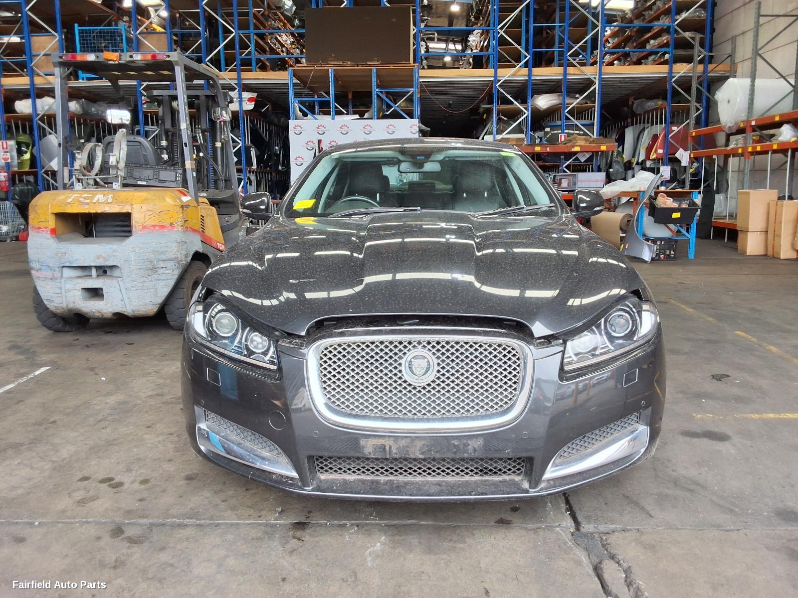 2013 Jaguar Xf Left Rear Door Sliding