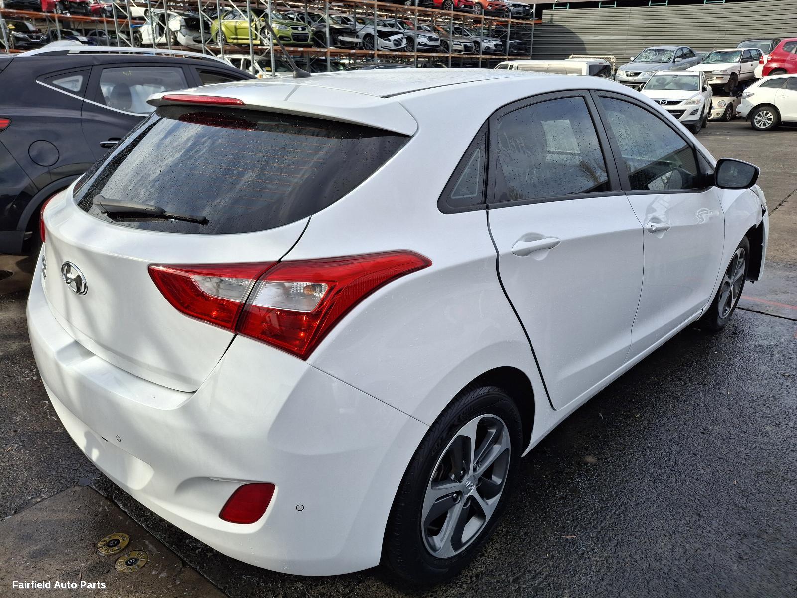 2017 Hyundai I30 Parcel Shelf Cargo Blind