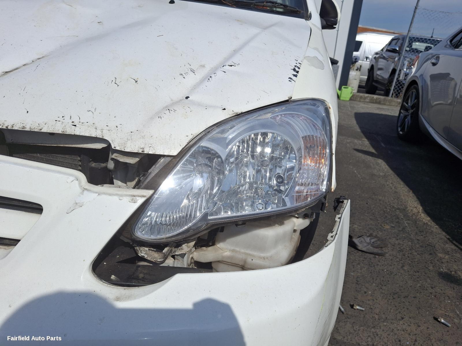 2004 Toyota Corolla Right Taillight