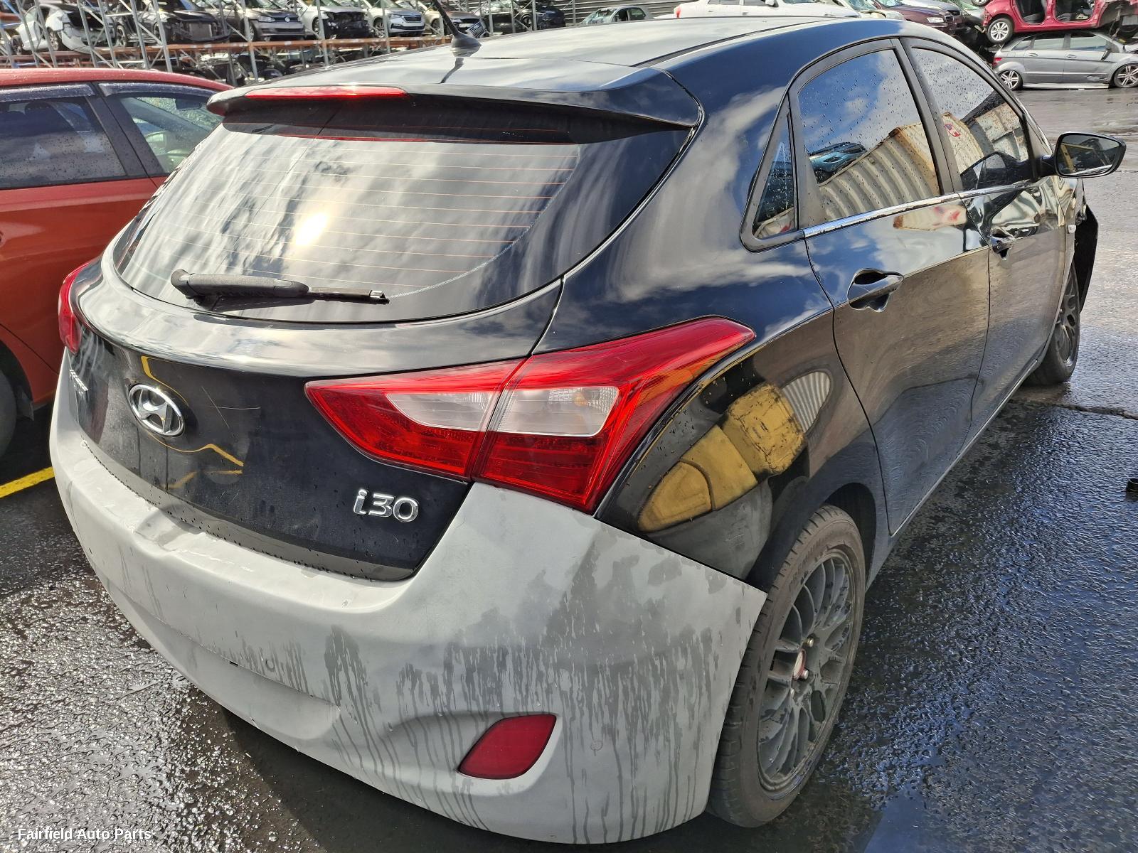 2013 Hyundai I30 Right Front Window Reg Motor