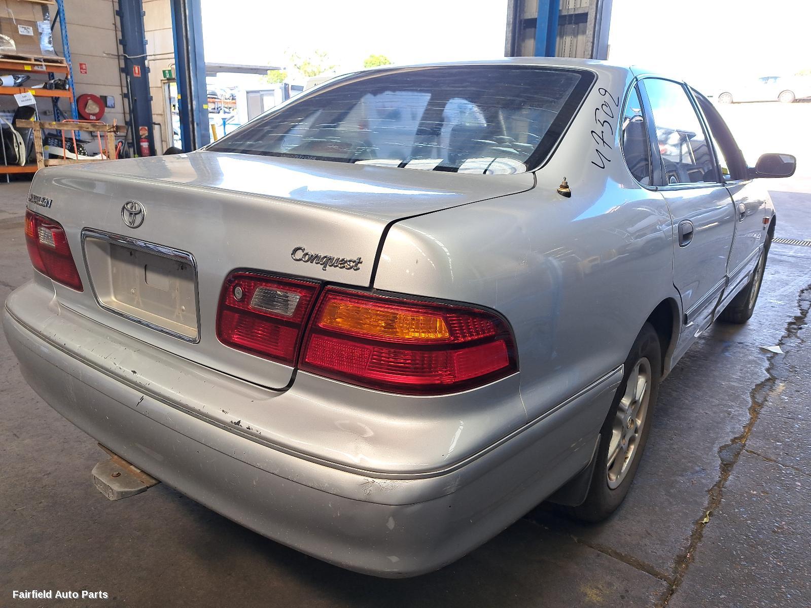 2001 Toyota Avalon Left Taillight