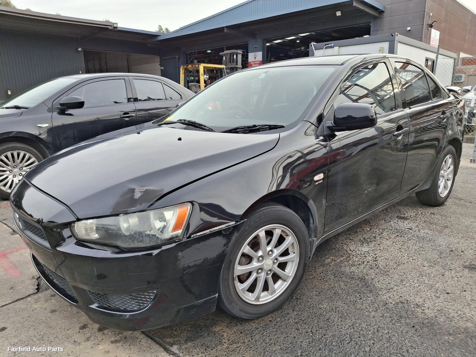 2011 Mitsubishi Lancer Right Rear Door Sliding
