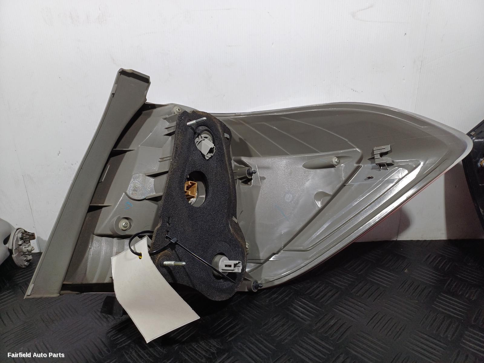 2010-2014 Toyota Kluger Left Taillight