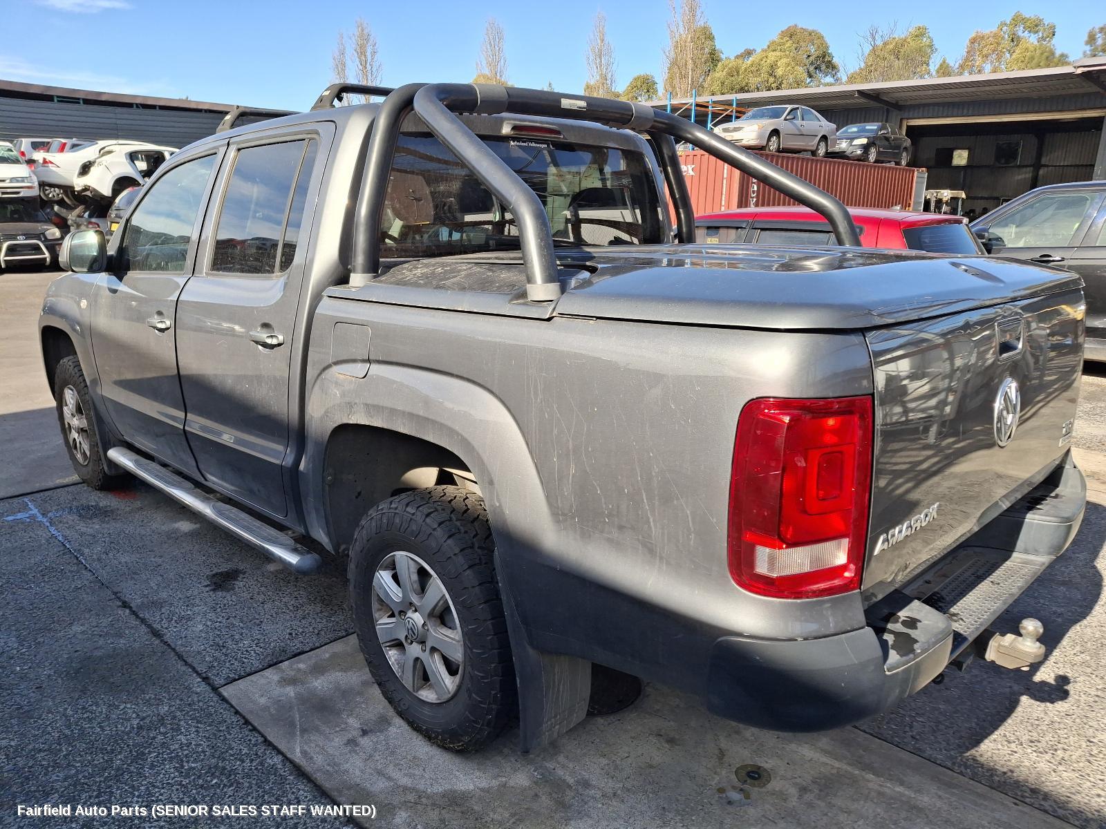 2011 Volkswagen Amarok Left Driveshaft
