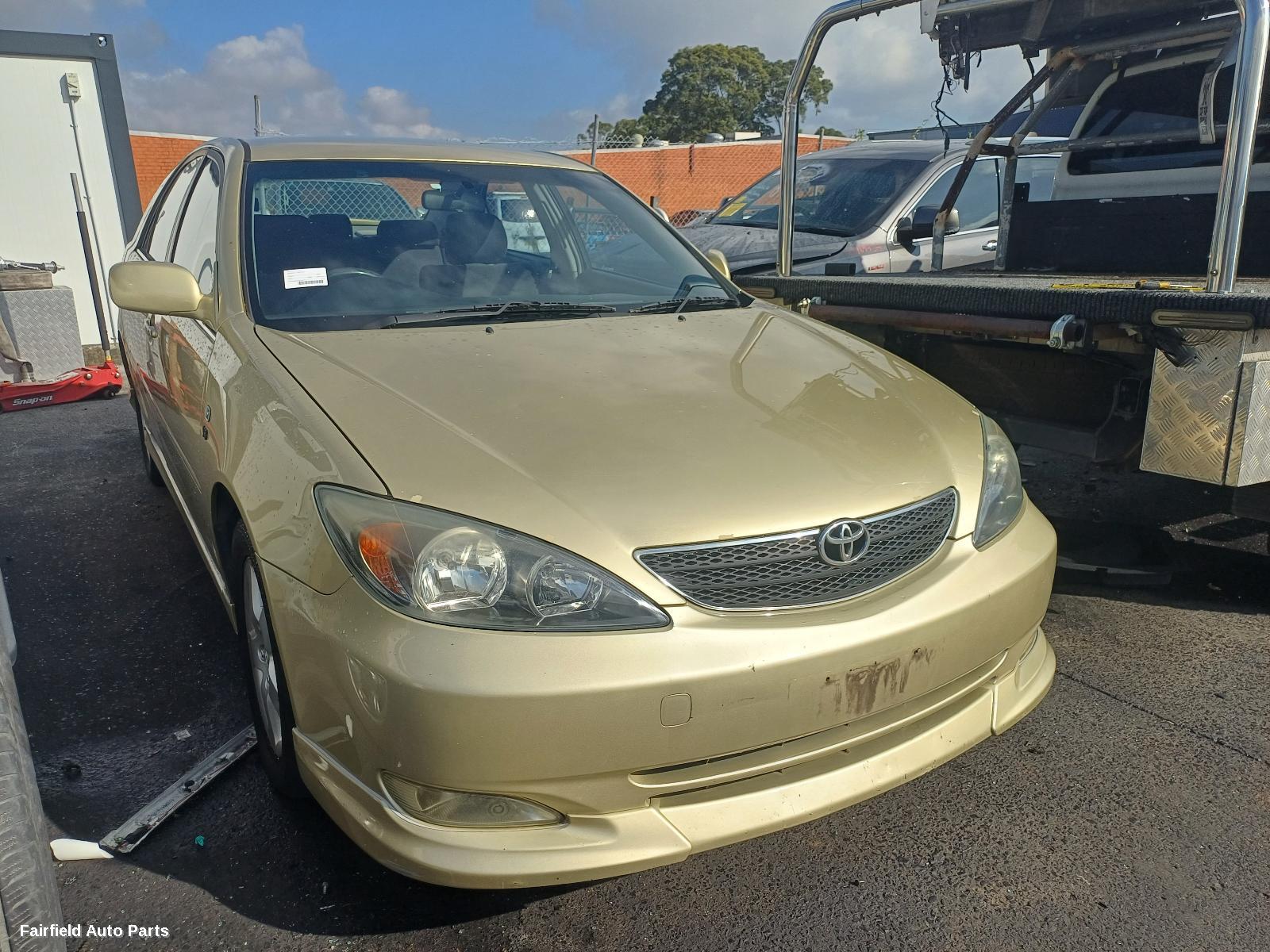 2002 Toyota Camry Left Headlamp
