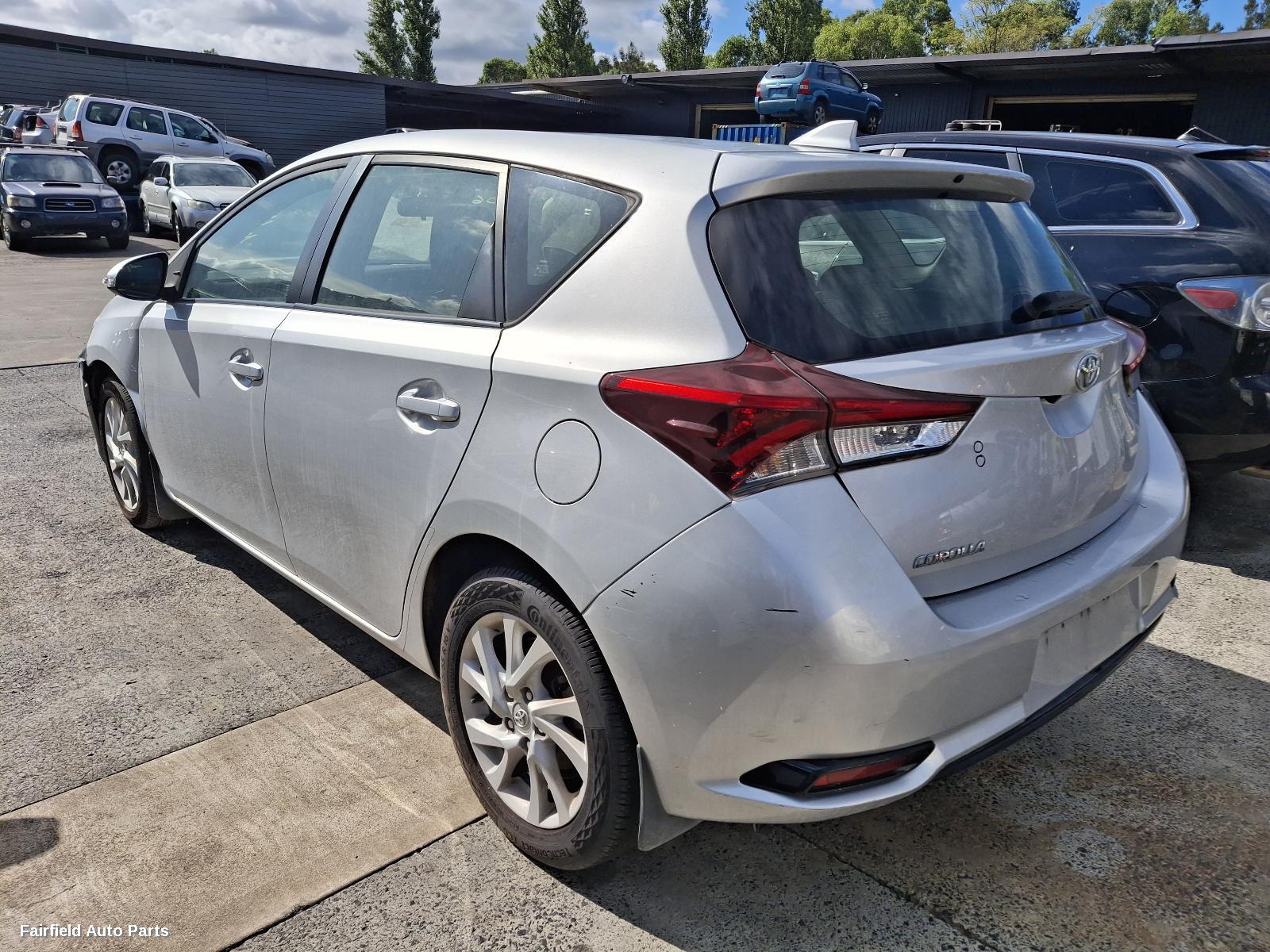 2015 Toyota Corolla Right Taillight