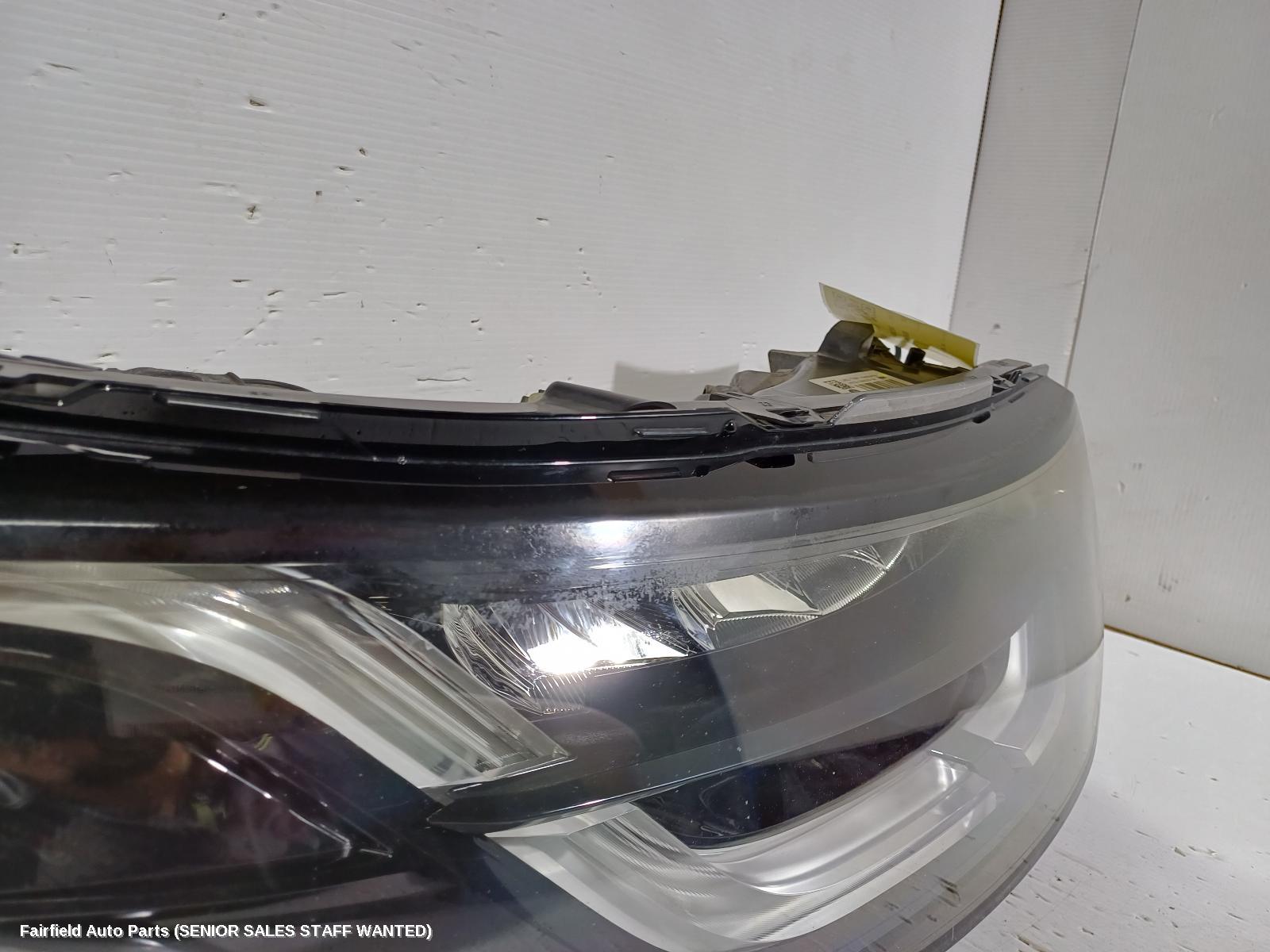 2017 Land Rover Discovery Right Headlamp