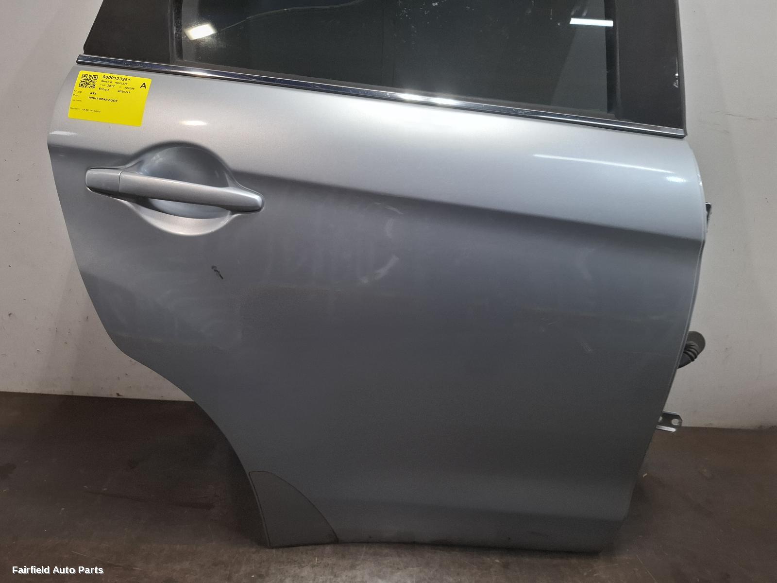 2010-2018 Mitsubishi Asx Right Rear Door Sliding