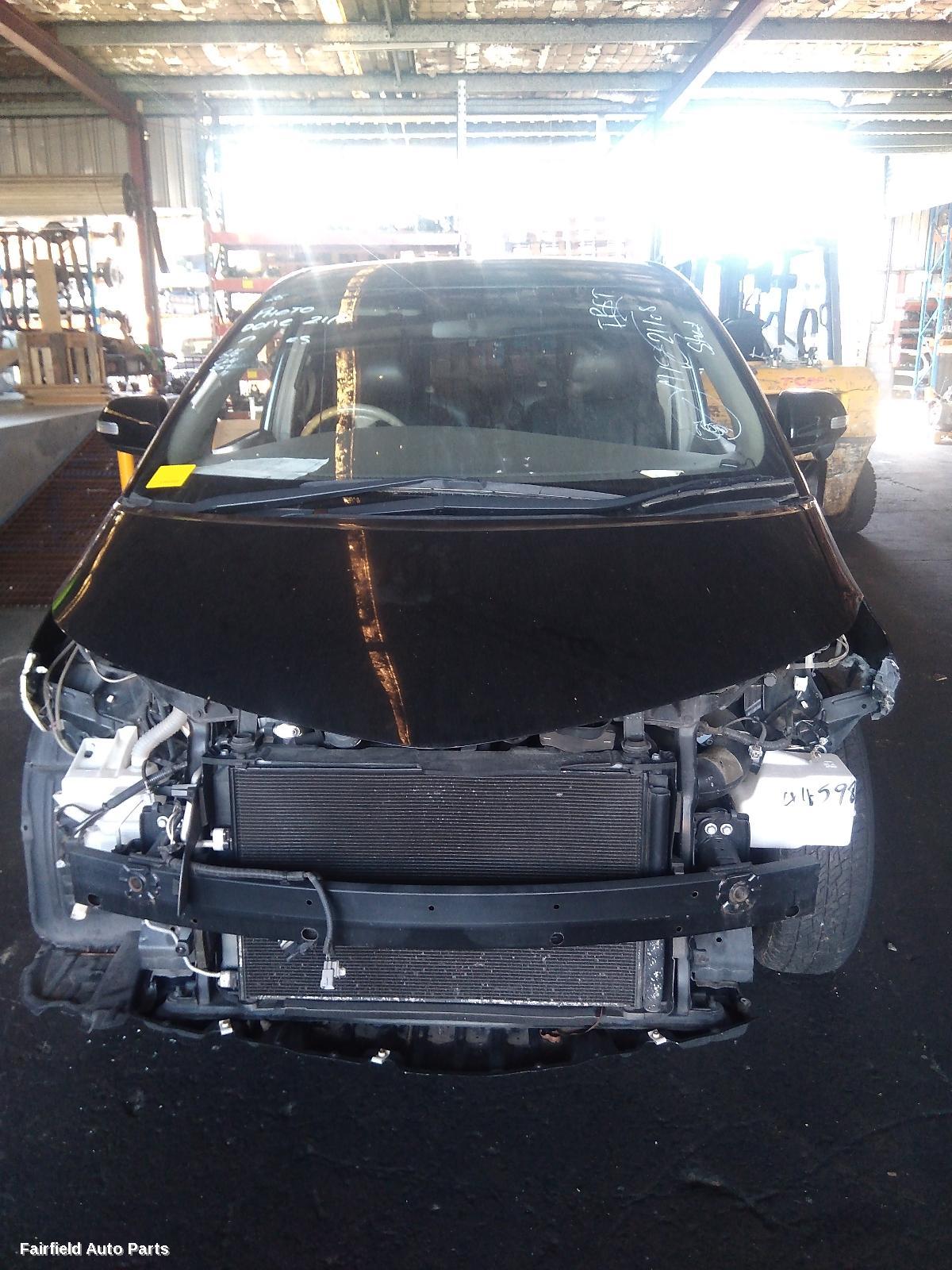 2006 Toyota Estima Left Taillight