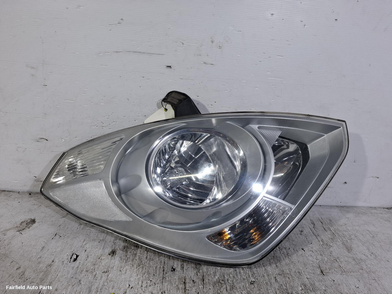 2007-2018 Hyundai Iload/imax Right Headlamp