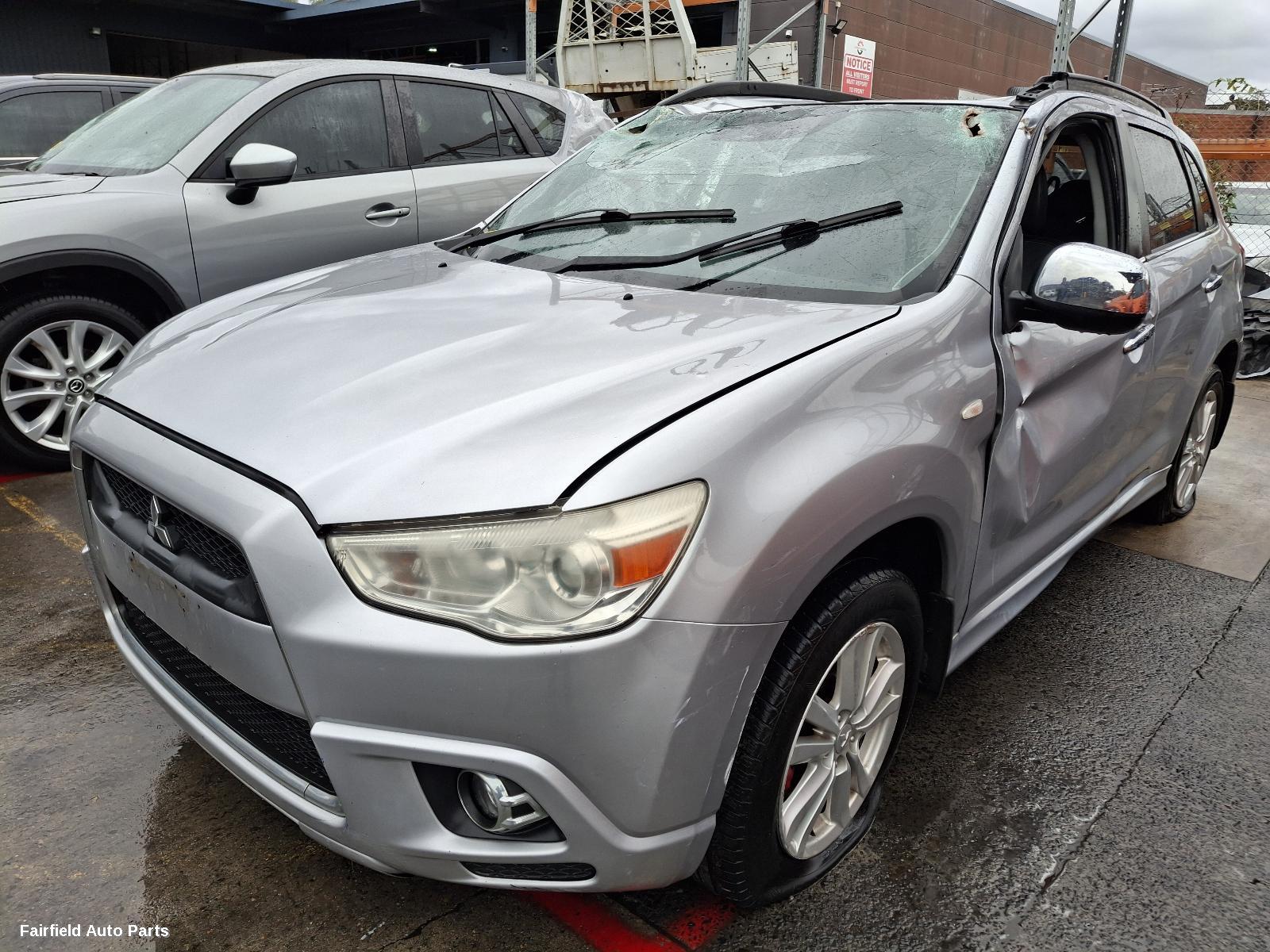 2010 Mitsubishi Asx Left Taillight