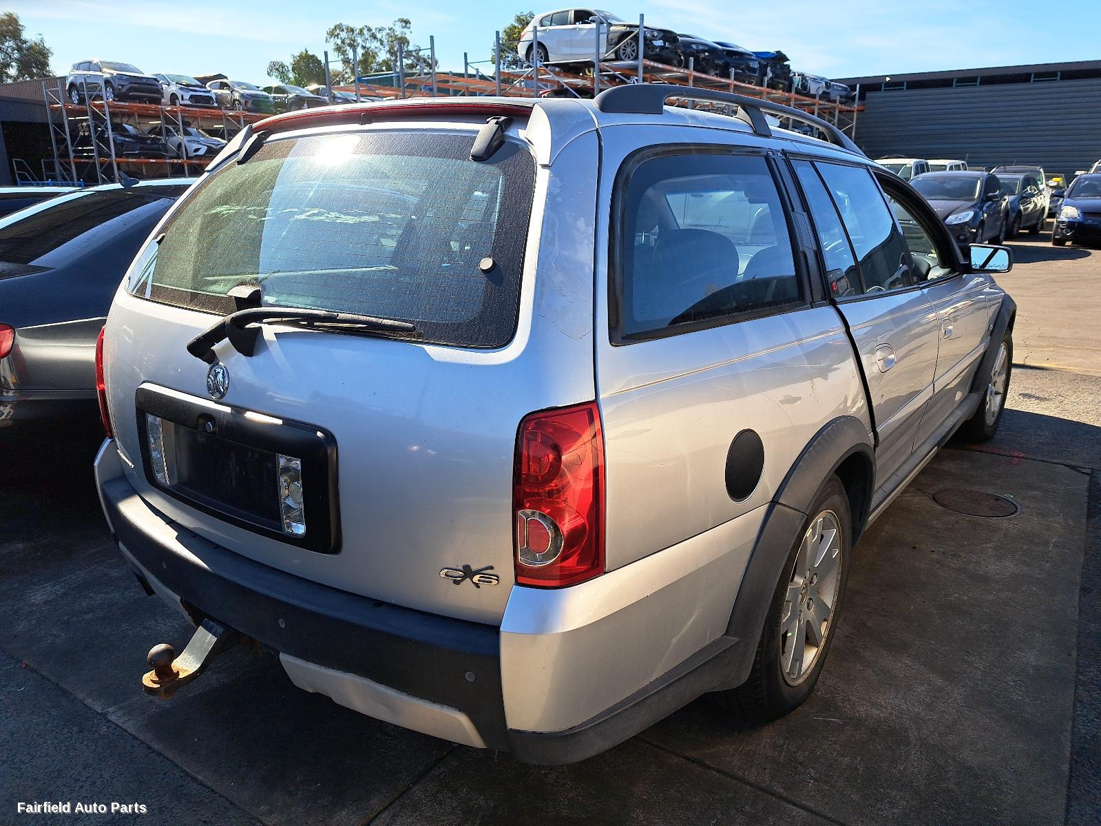 2006 Holden Commodore Right Guard