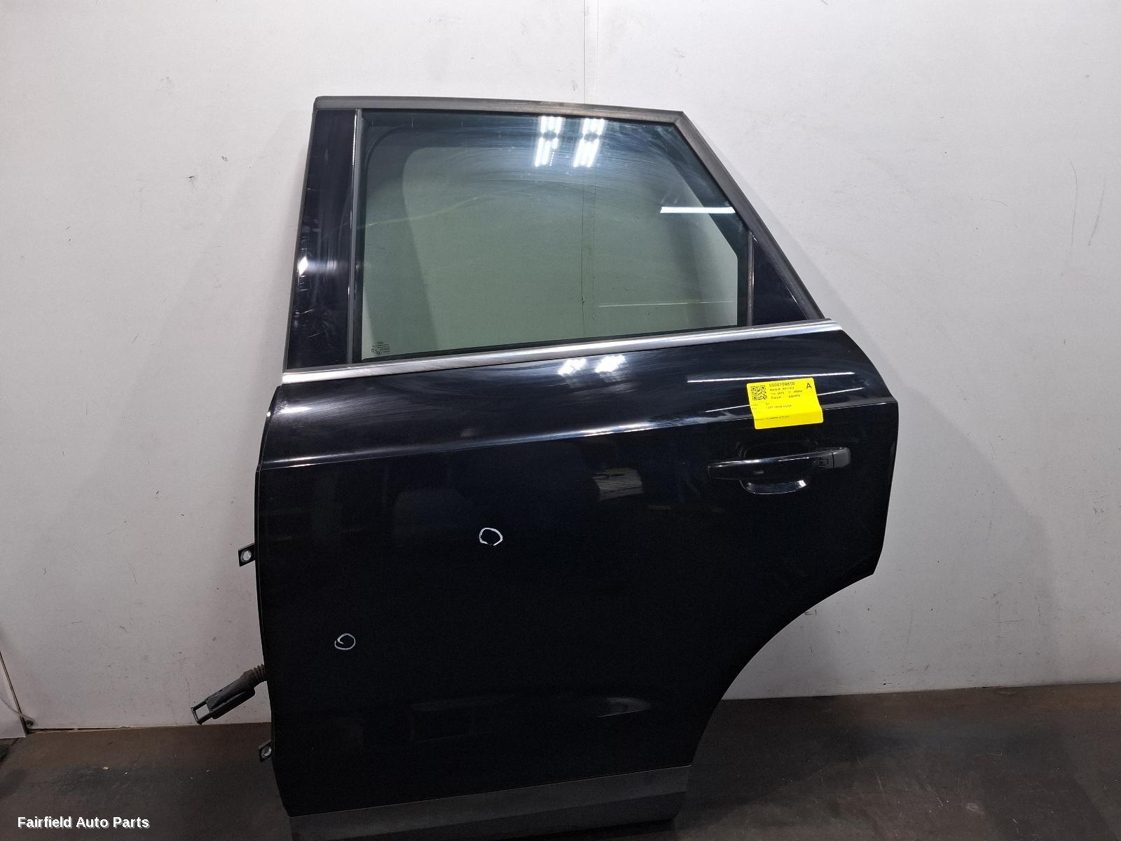 2012-2018 Audi Q3 Left Rear Door Sliding