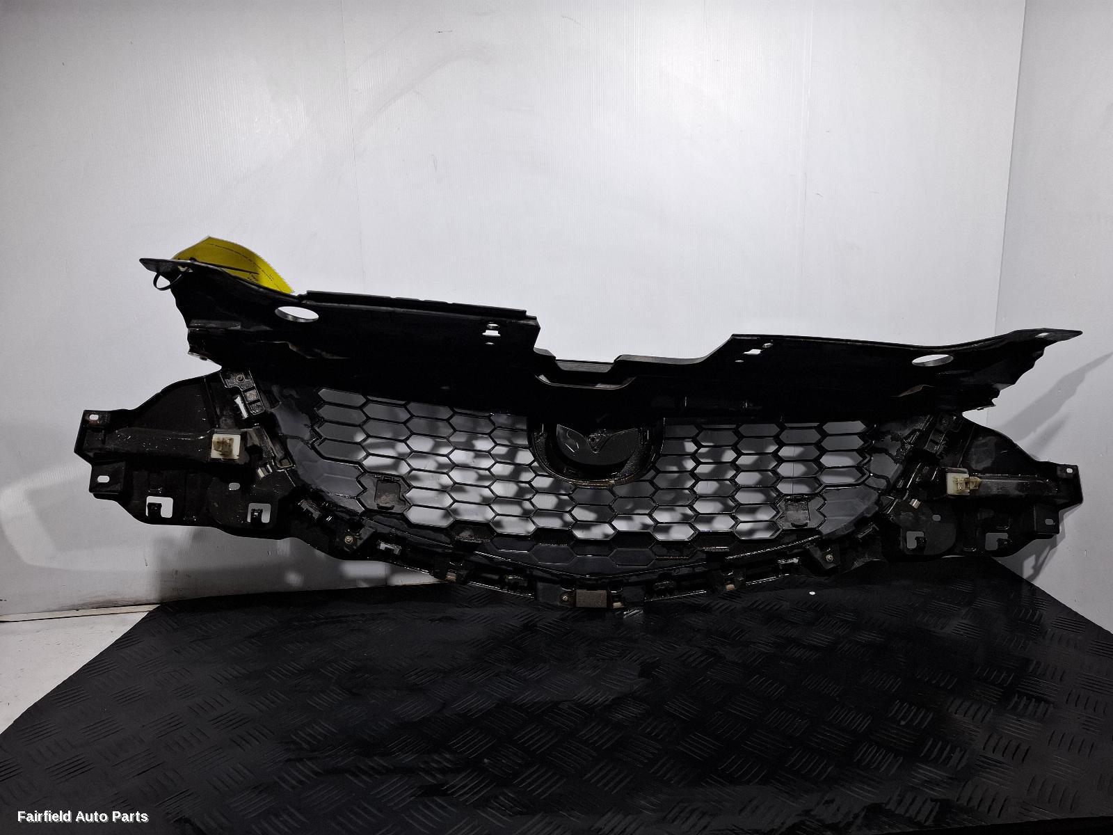 2012-2014 Mazda Cx5 Grille