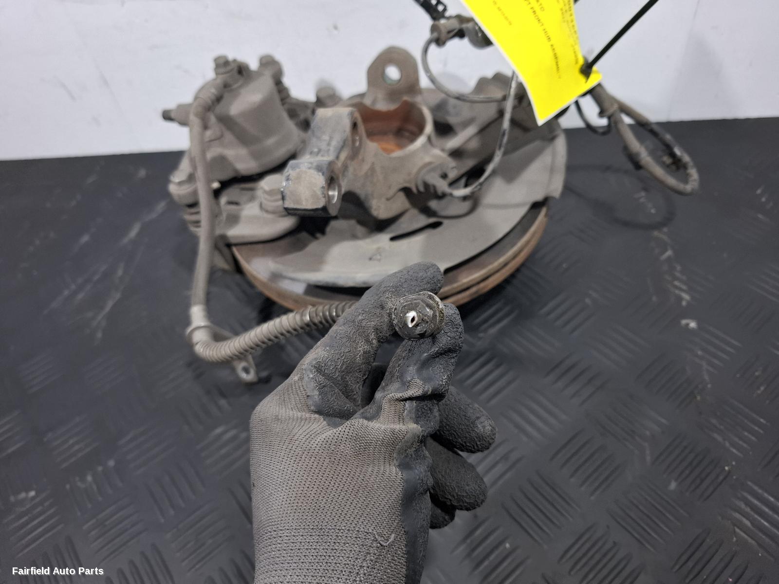 2013-2018 Kia Cerato Left Front Hub Assembly