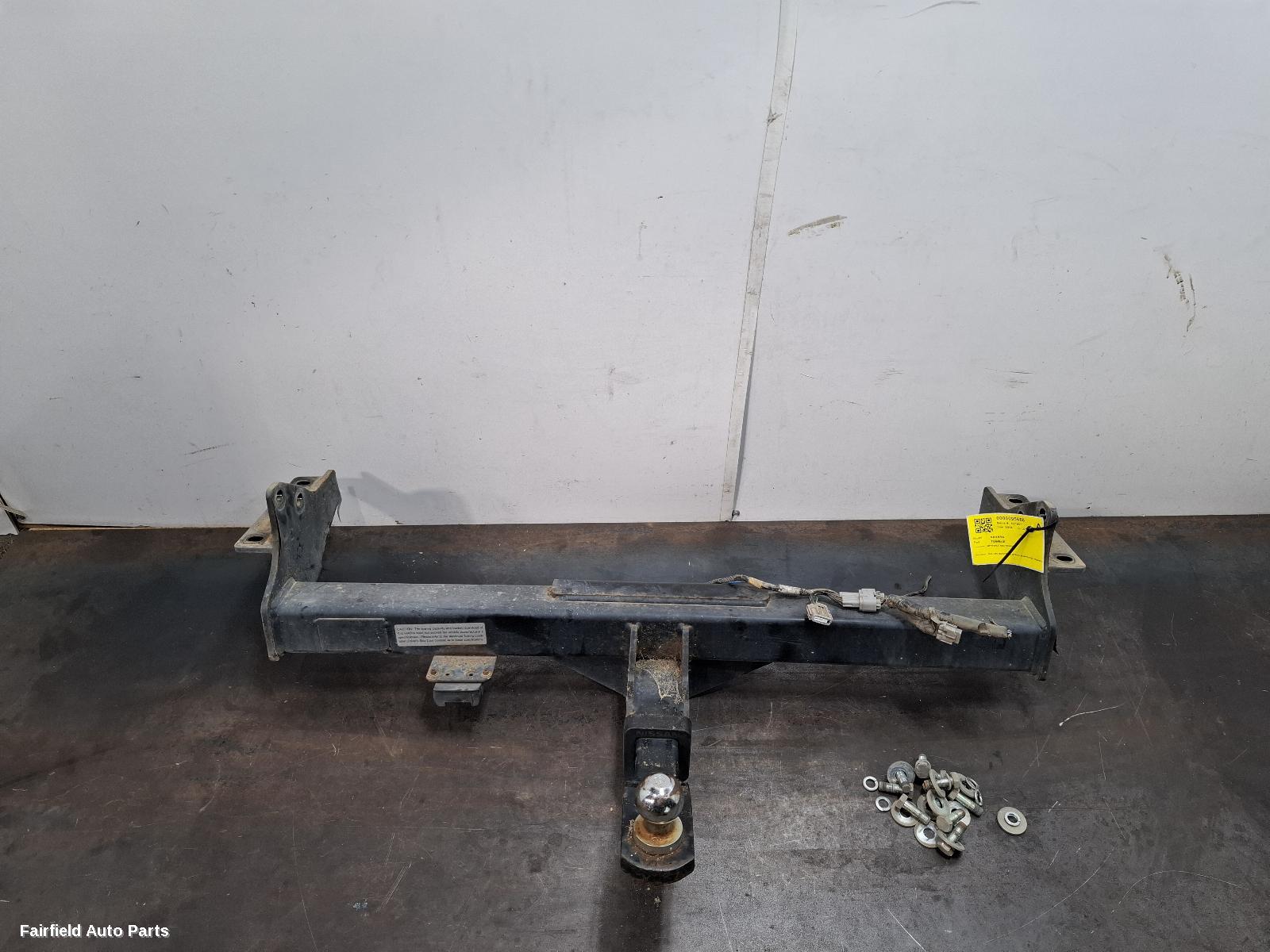 2009-2015 Nissan Navara Towbar
